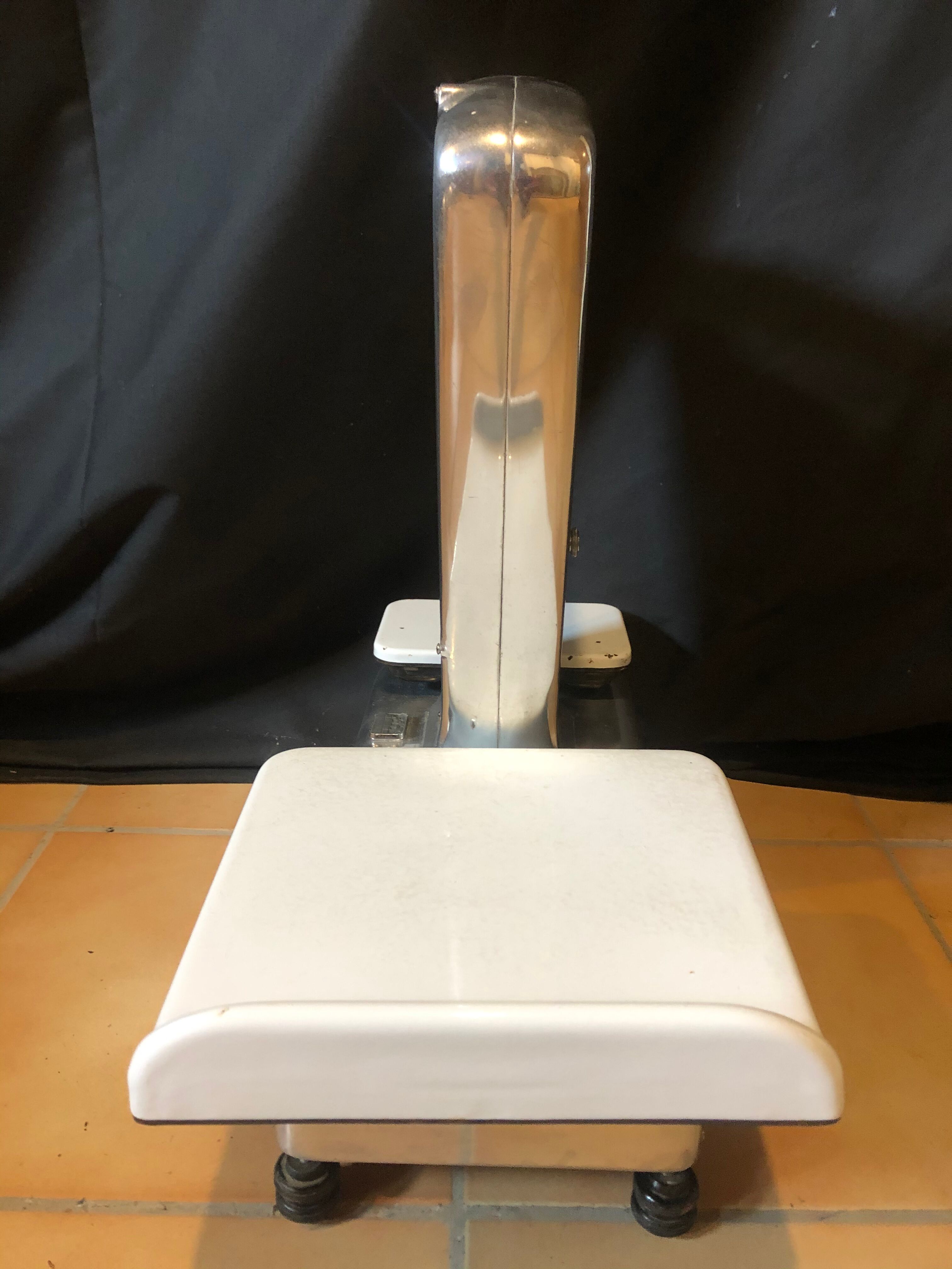 Lutrana stainless steel butcher's scale