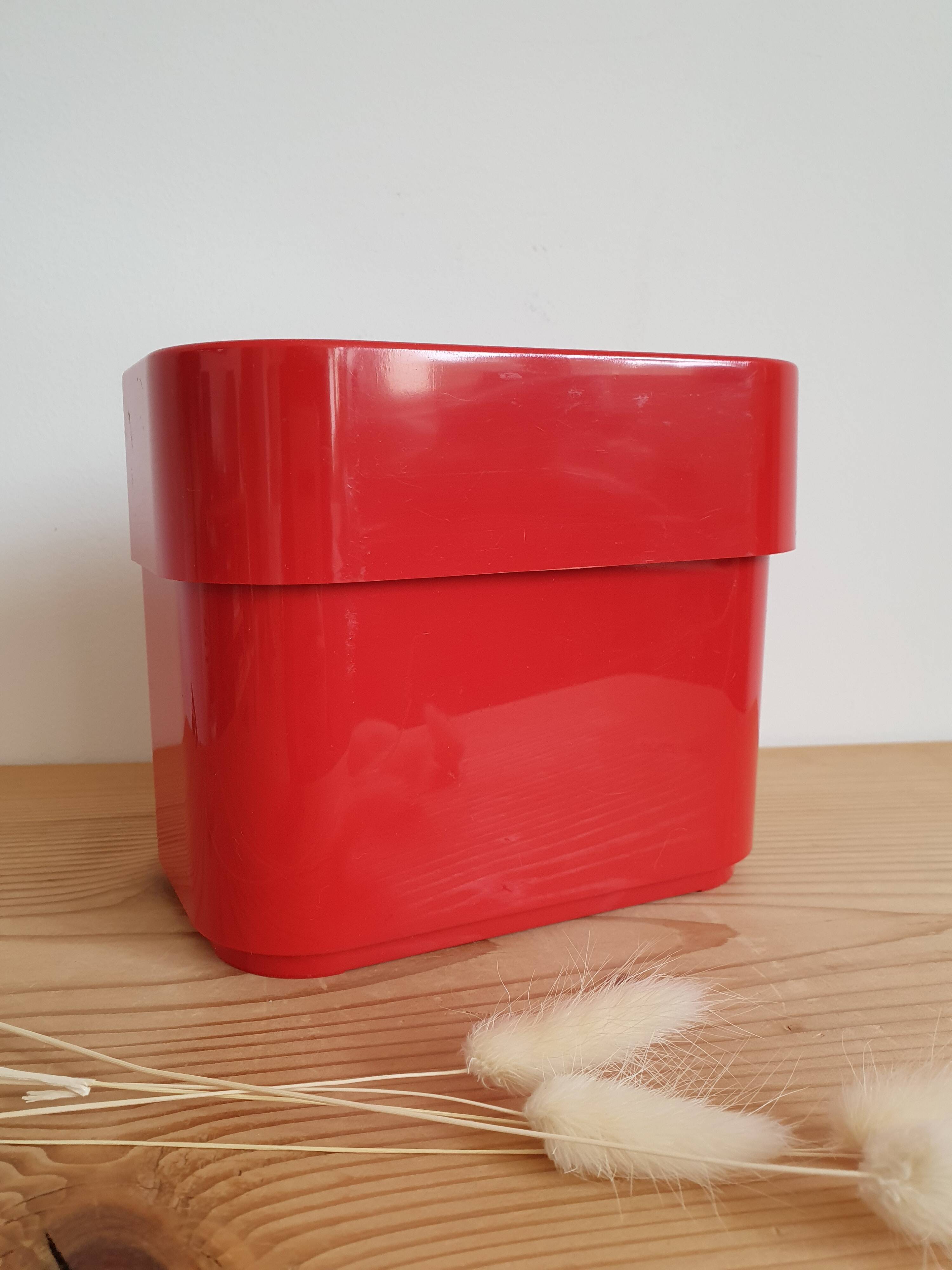 Terraillon 1976 red scale