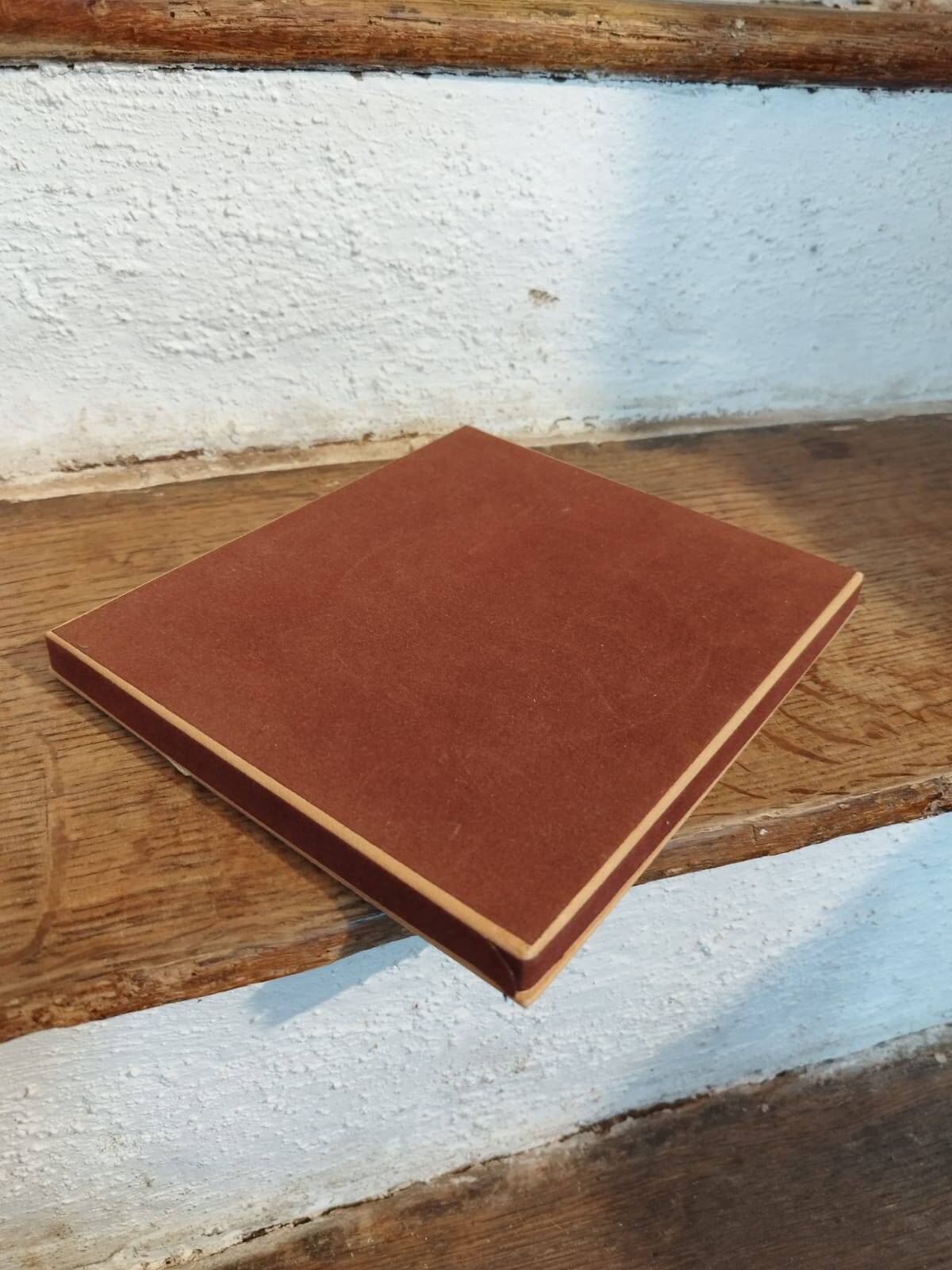 Set of 12 beveled mirror knife holders