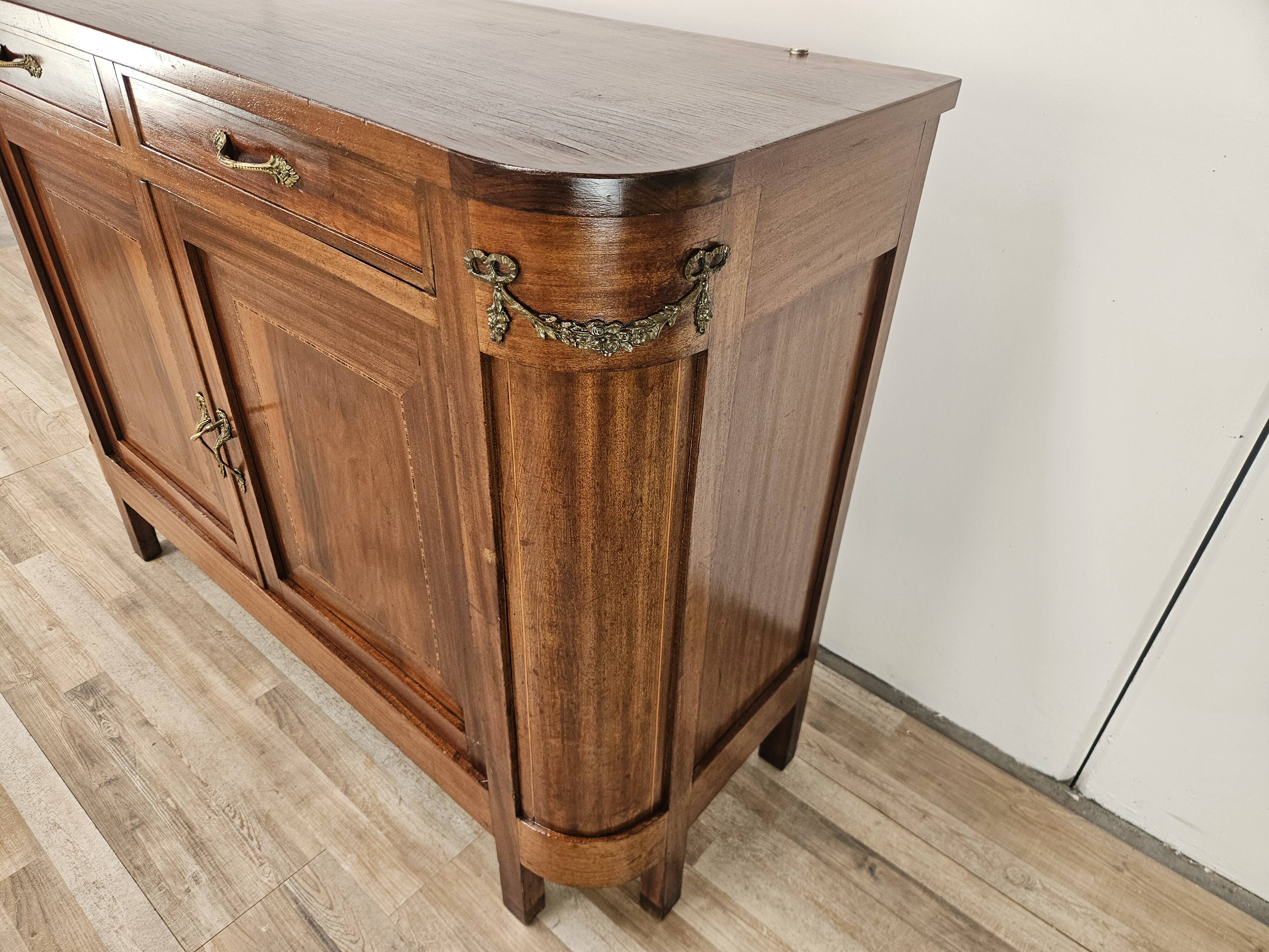 Early 20th century Art Nouveau sideboard with brass decorations
