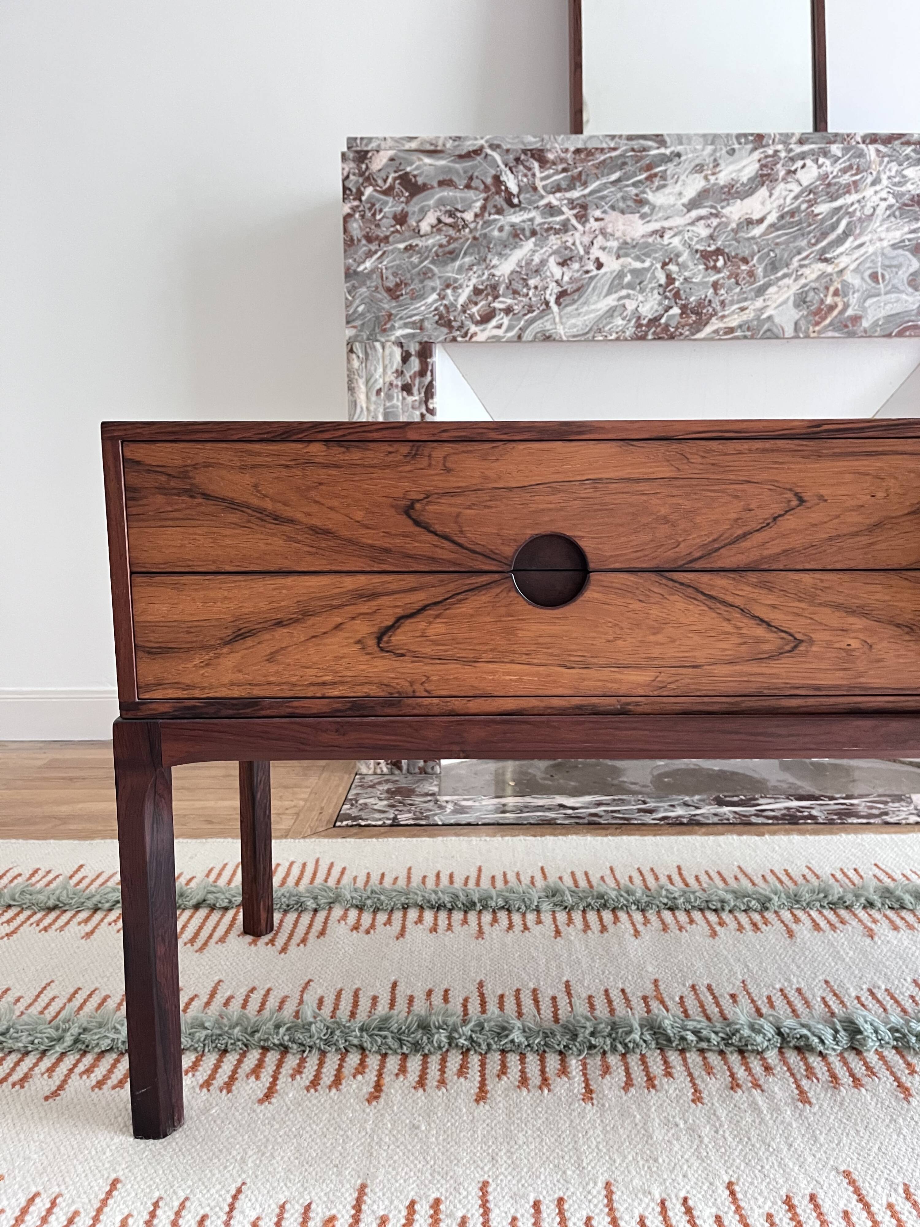 Low enfilade in rosewood by Kai Kristiansen for Aksel Kjersgaard
