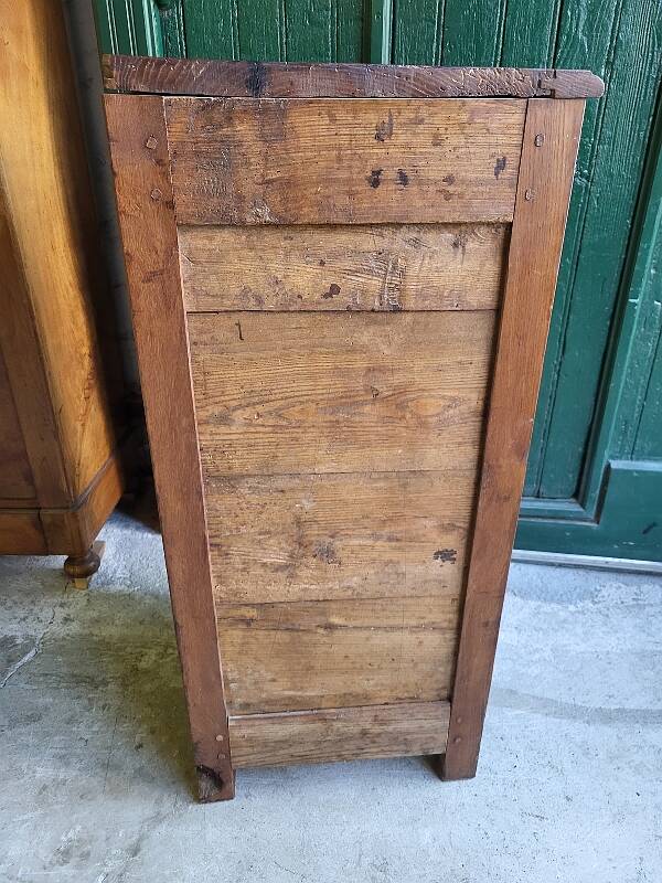 Beautiful 1 door corner in oak from the 19th century