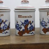 Spice pots