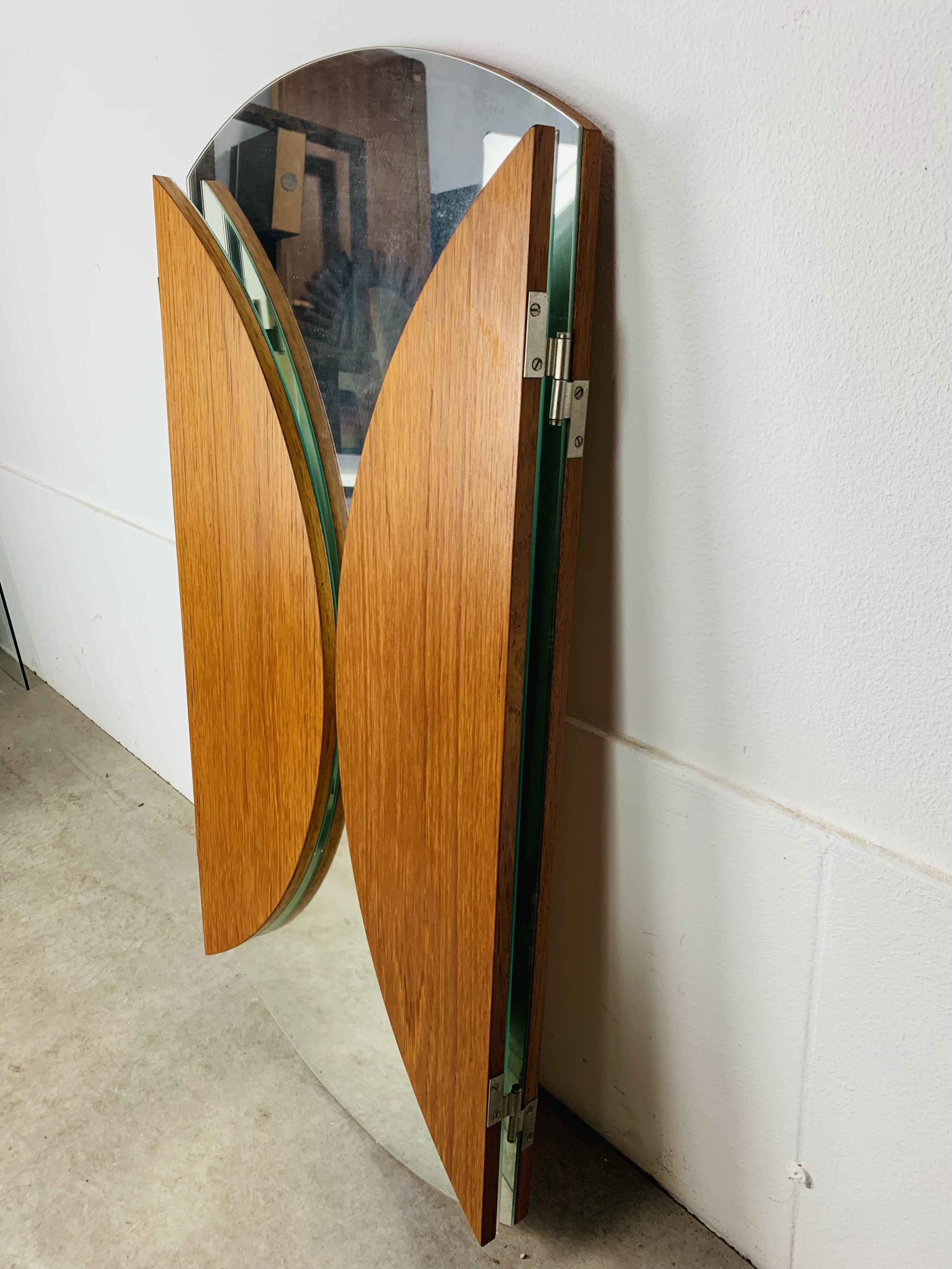 Scandinavian round triptych mirror, teak frame, 1960s.