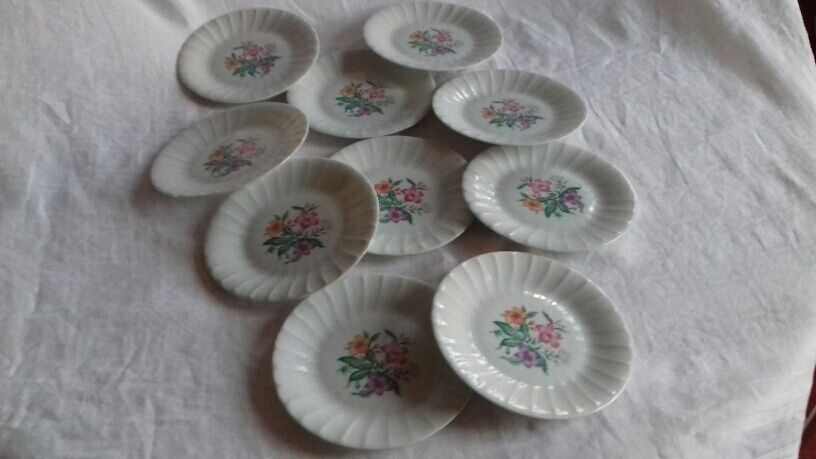 Lot of 10 dessert plates, hard porcelain (Larchevéque)