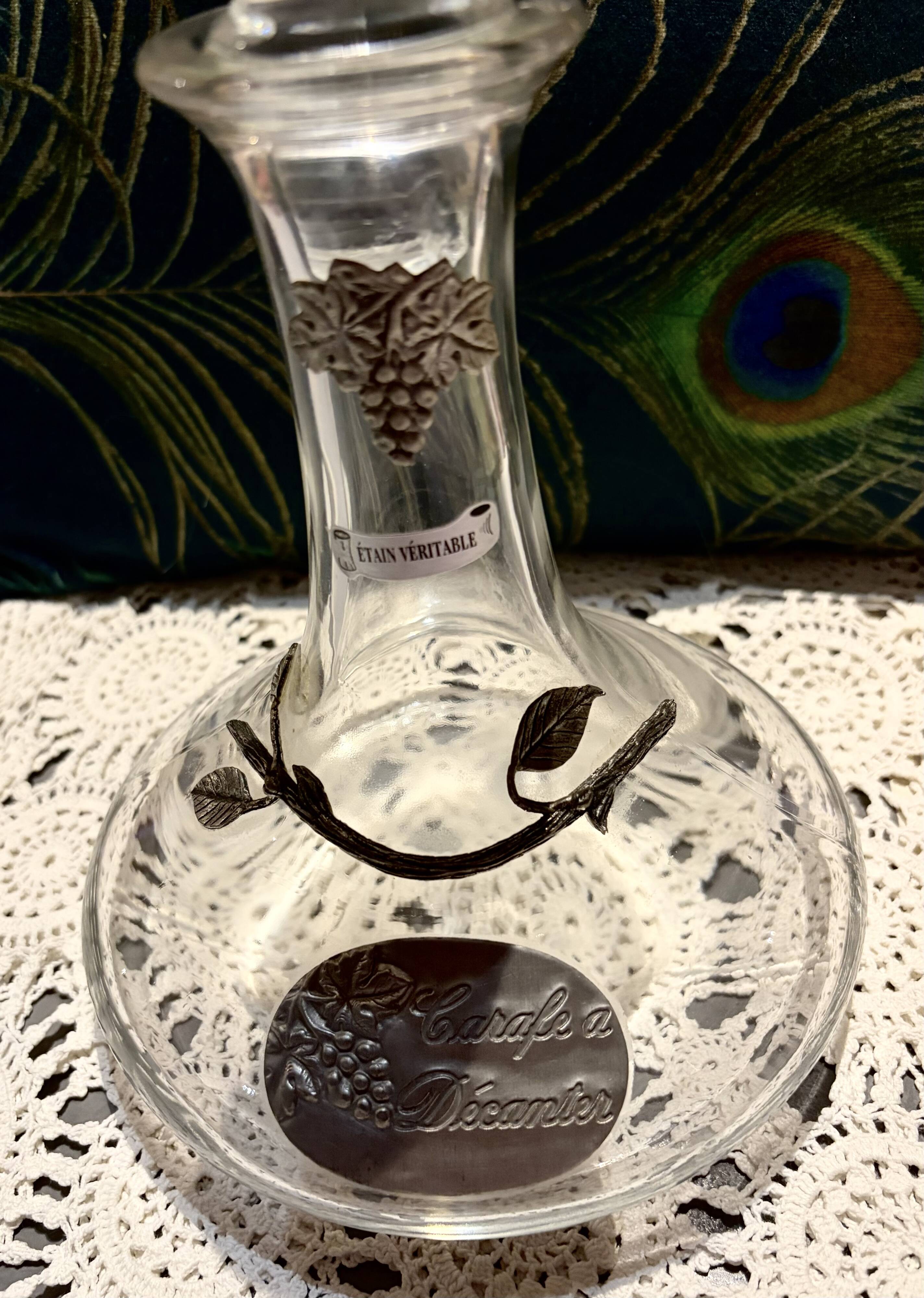 Decanter with pewter patterns