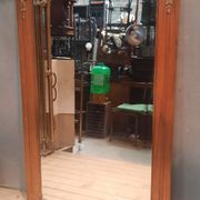 Mirroir biseauté, cadre en bois