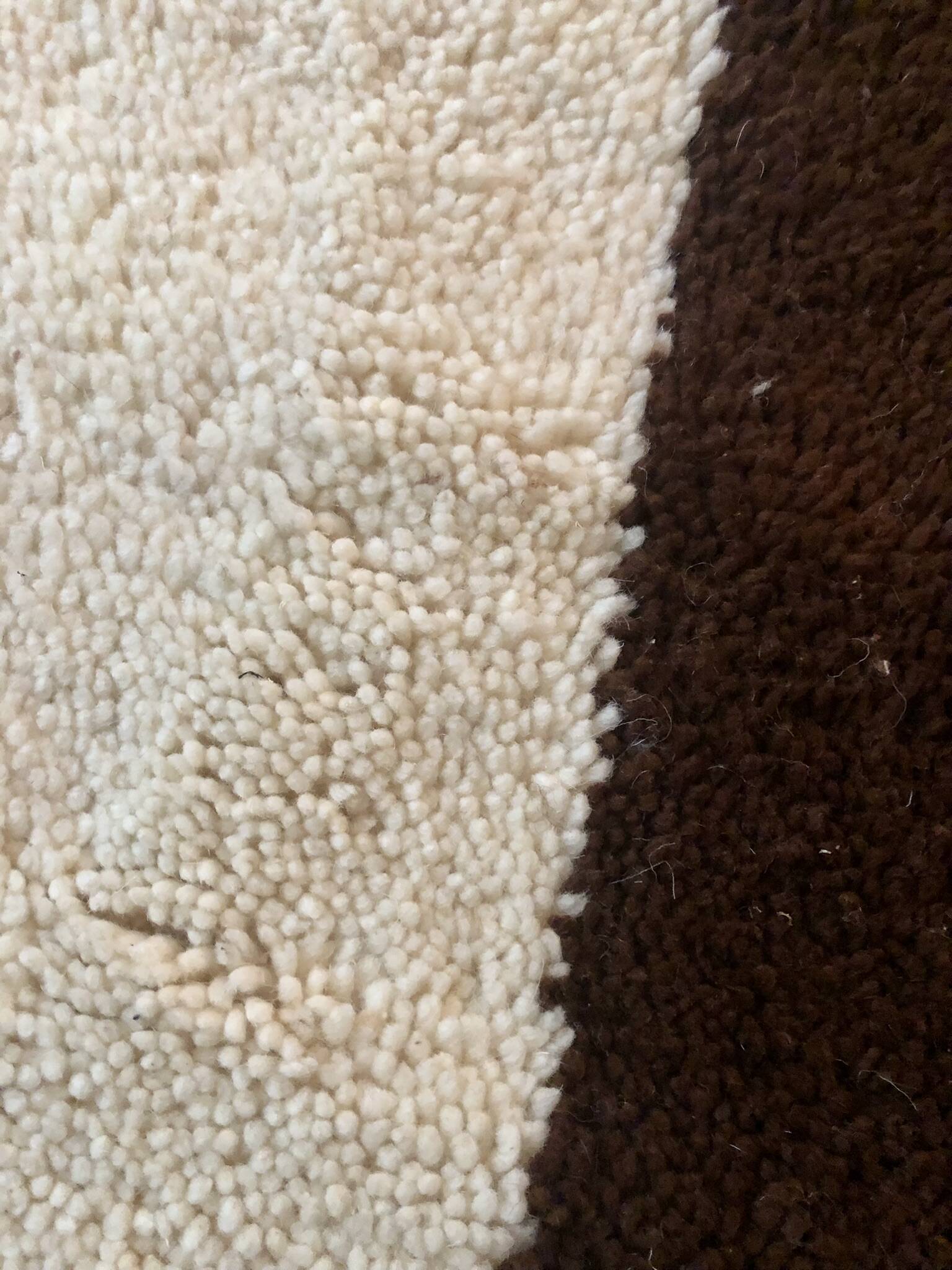 Wool Berber-style rug with geometric patterns