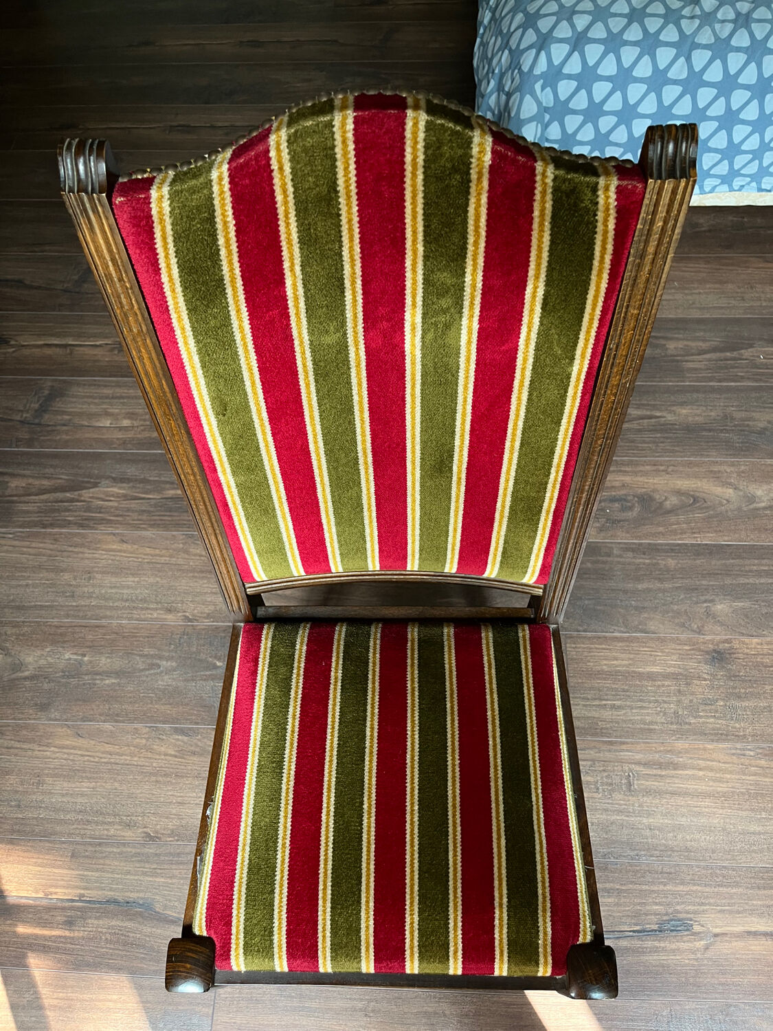 Duo de chaises tapissées style Louis XIII