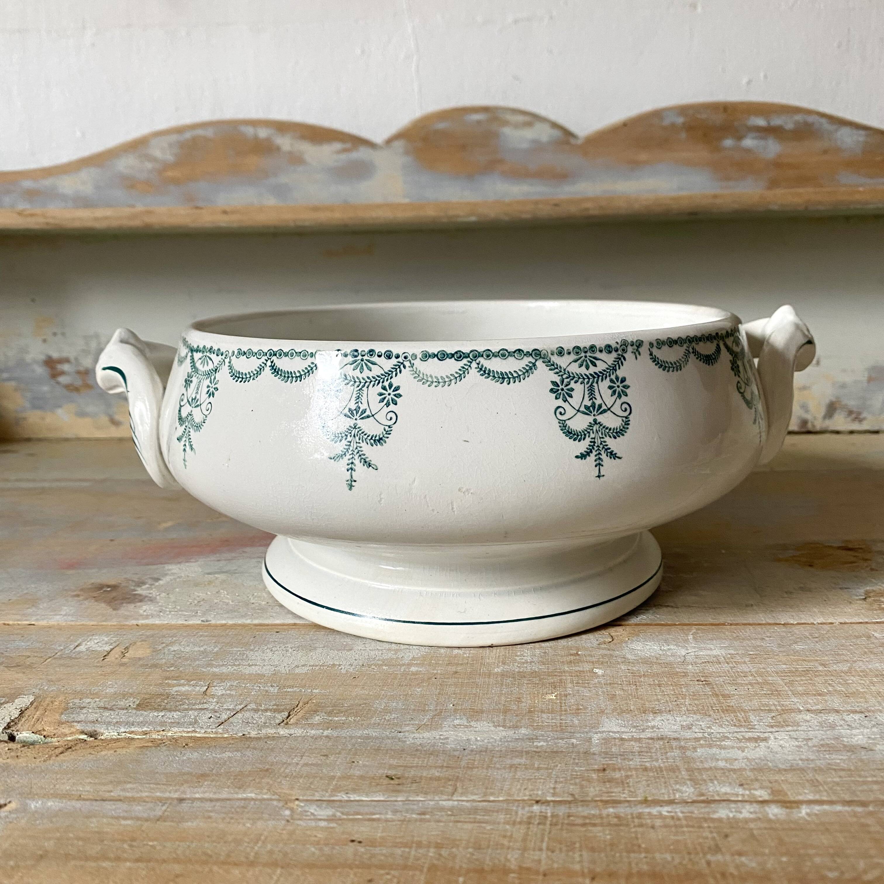 Vegetable dish, earthenware salad bowl Moulin des Loups
