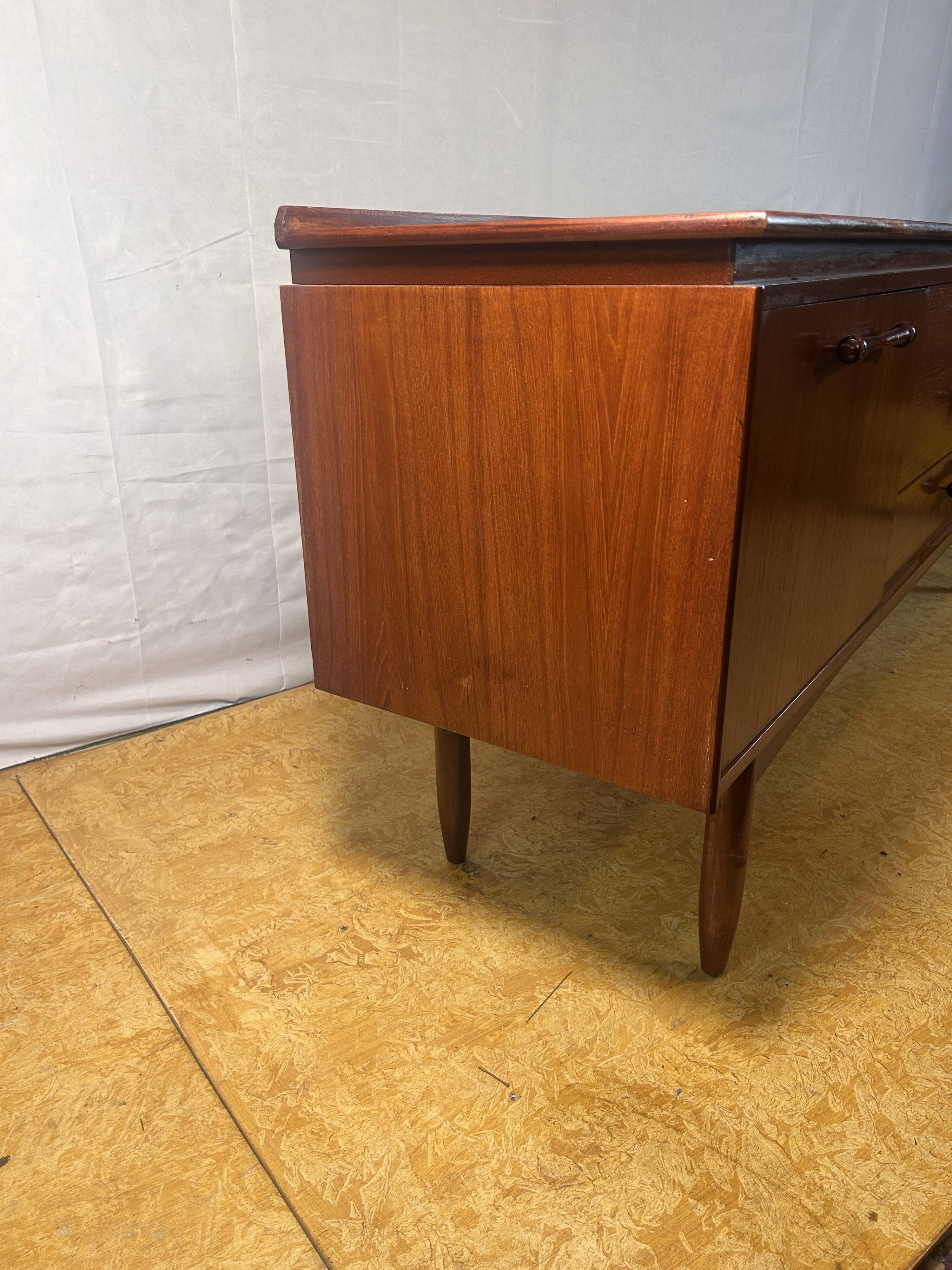 Buffet rétro vintage en teck des années 1960, design scandinave britannique
