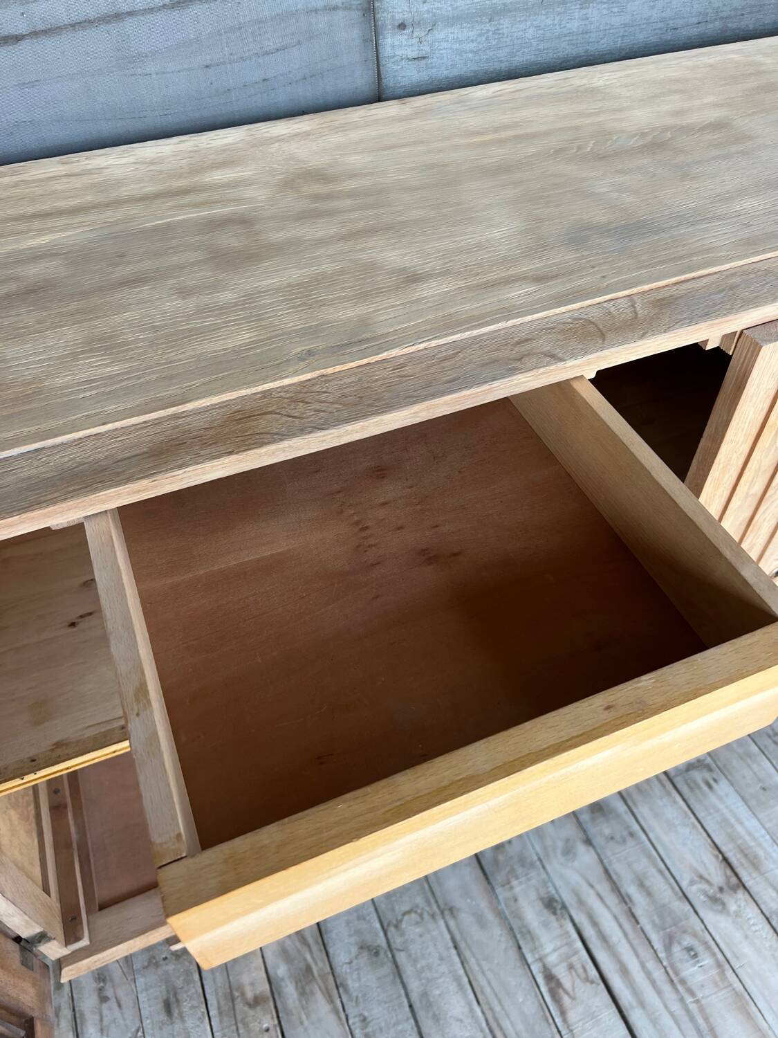 Ancien buffet bois brut