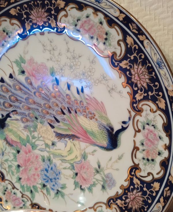 Set of 2 decorative plates Japanese peacock decoration with chrysanthemums
