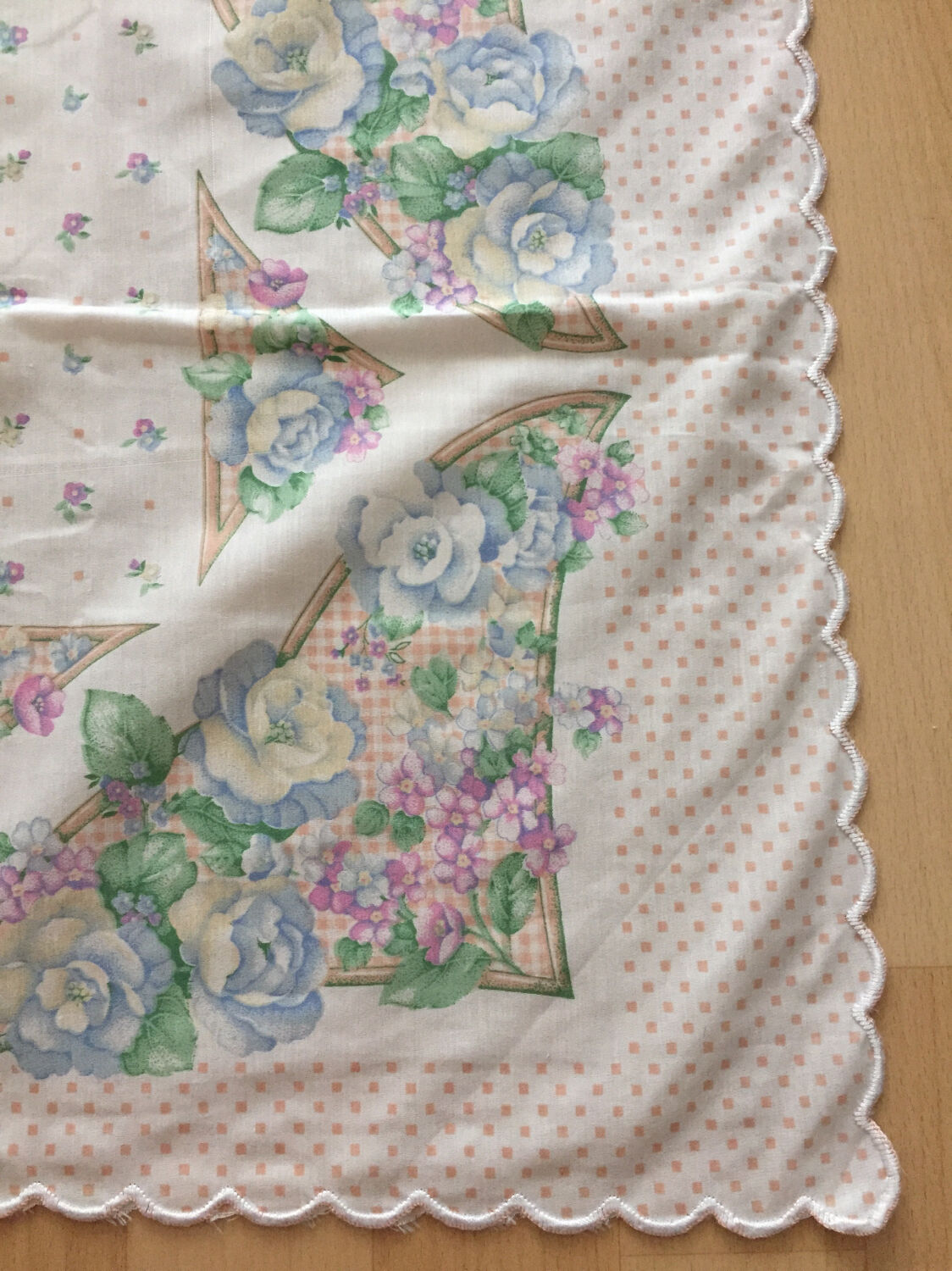 Vintage rectangular floral tablecloth