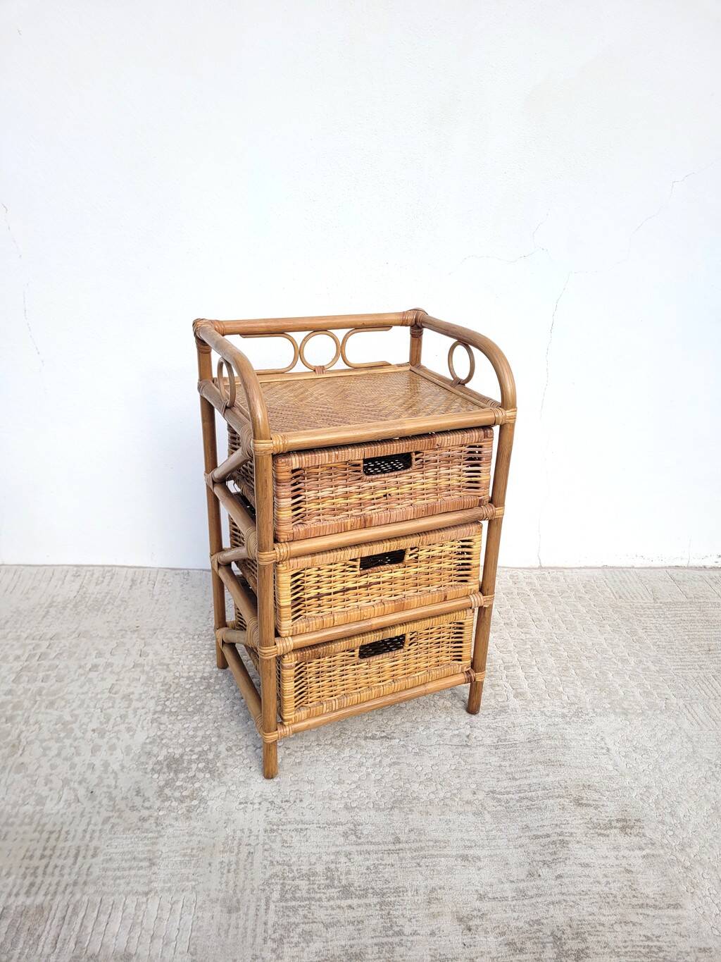 Rattan storage chest of drawers with 3 drawers