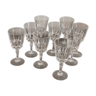 9 glasses with wine feet in chissed glass