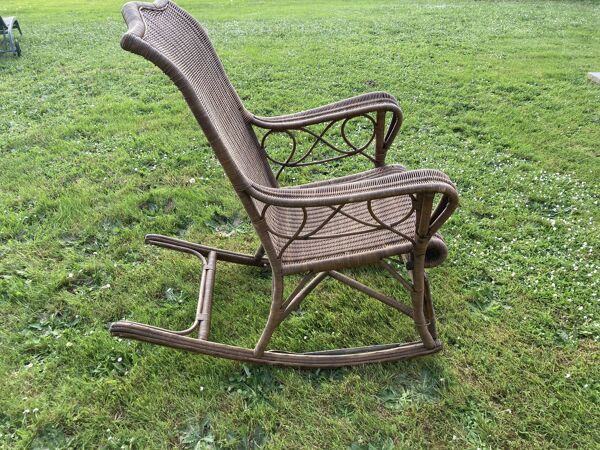 Ancien rocking-chair chair en rotin