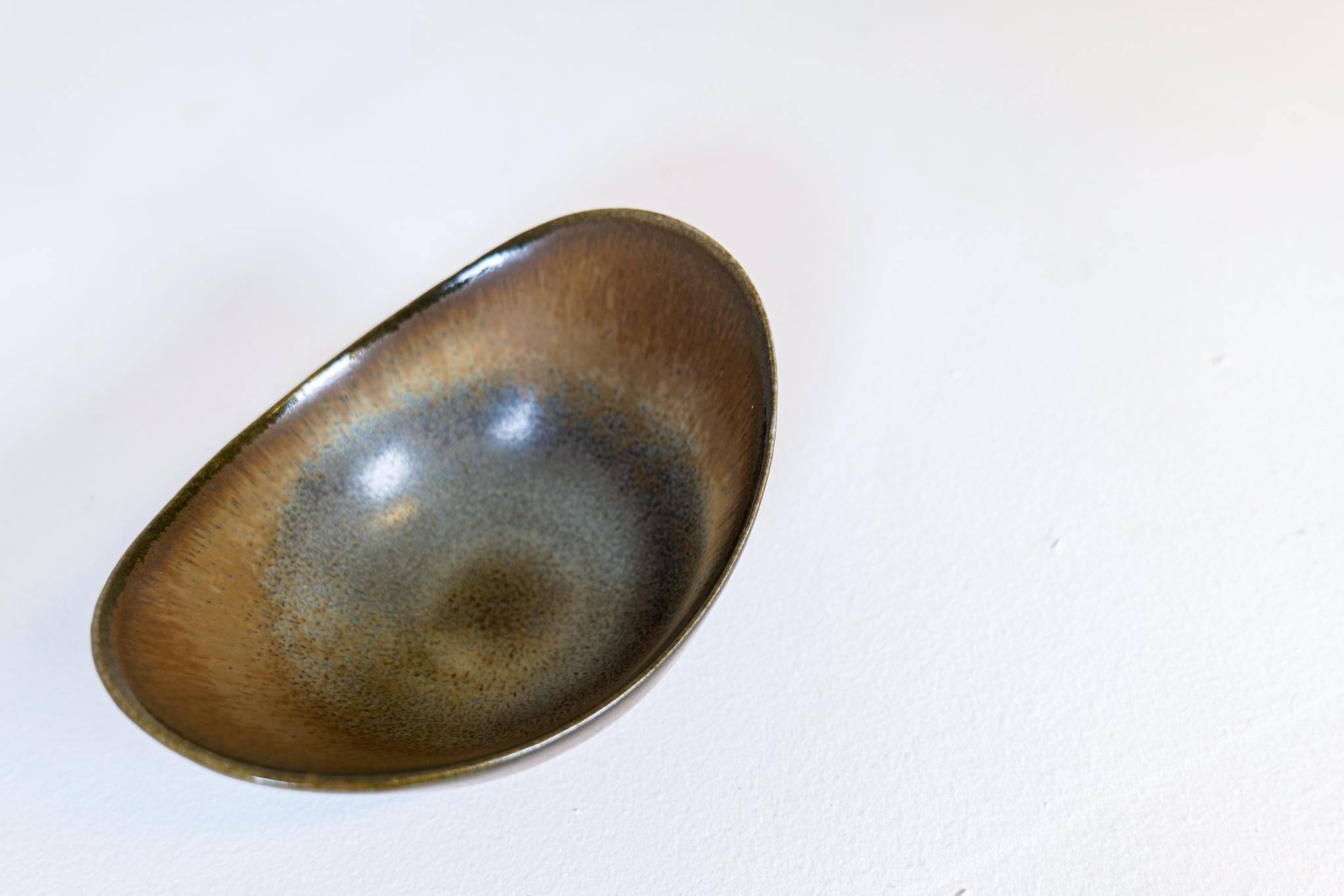 Set of 3 modern mid-century ceramic bowls by Gunnar Nylund Rörstrand, Sweden.