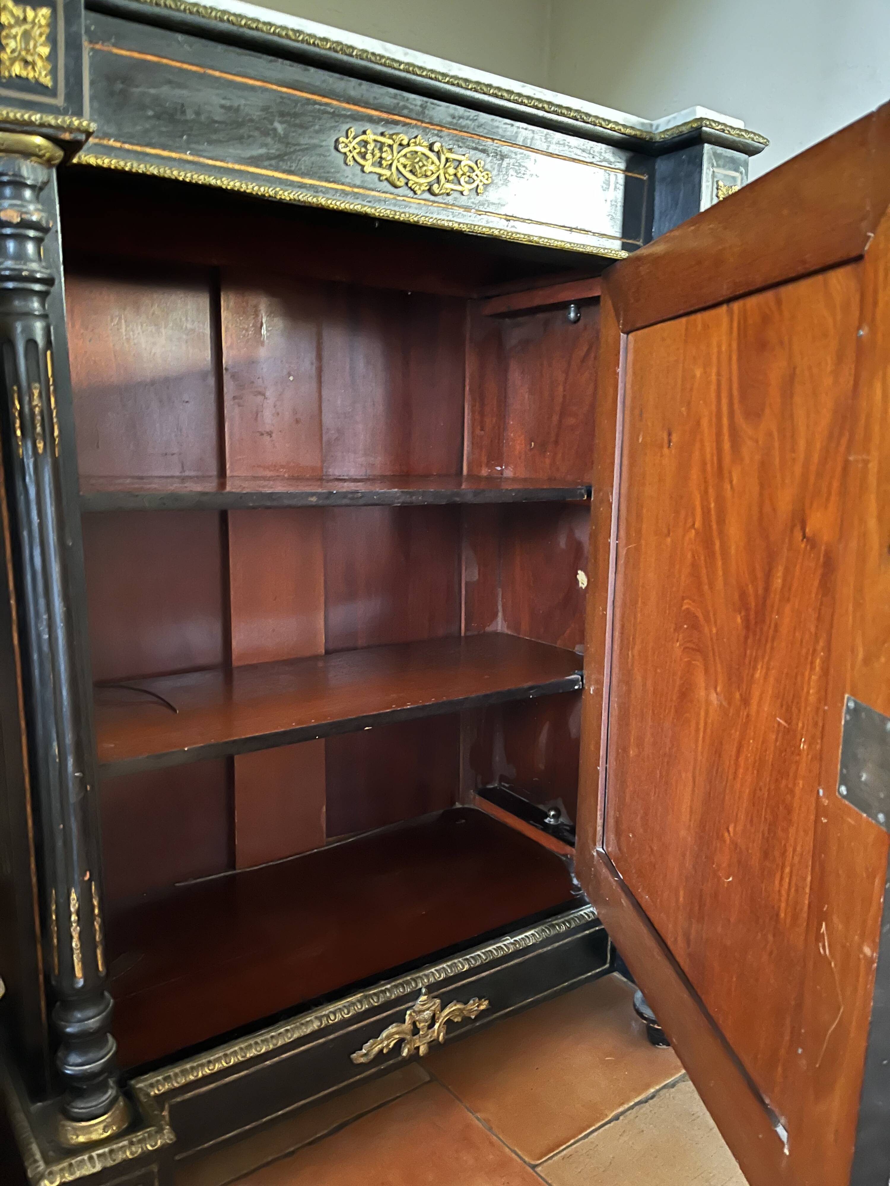 Napoleon III Support Furniture