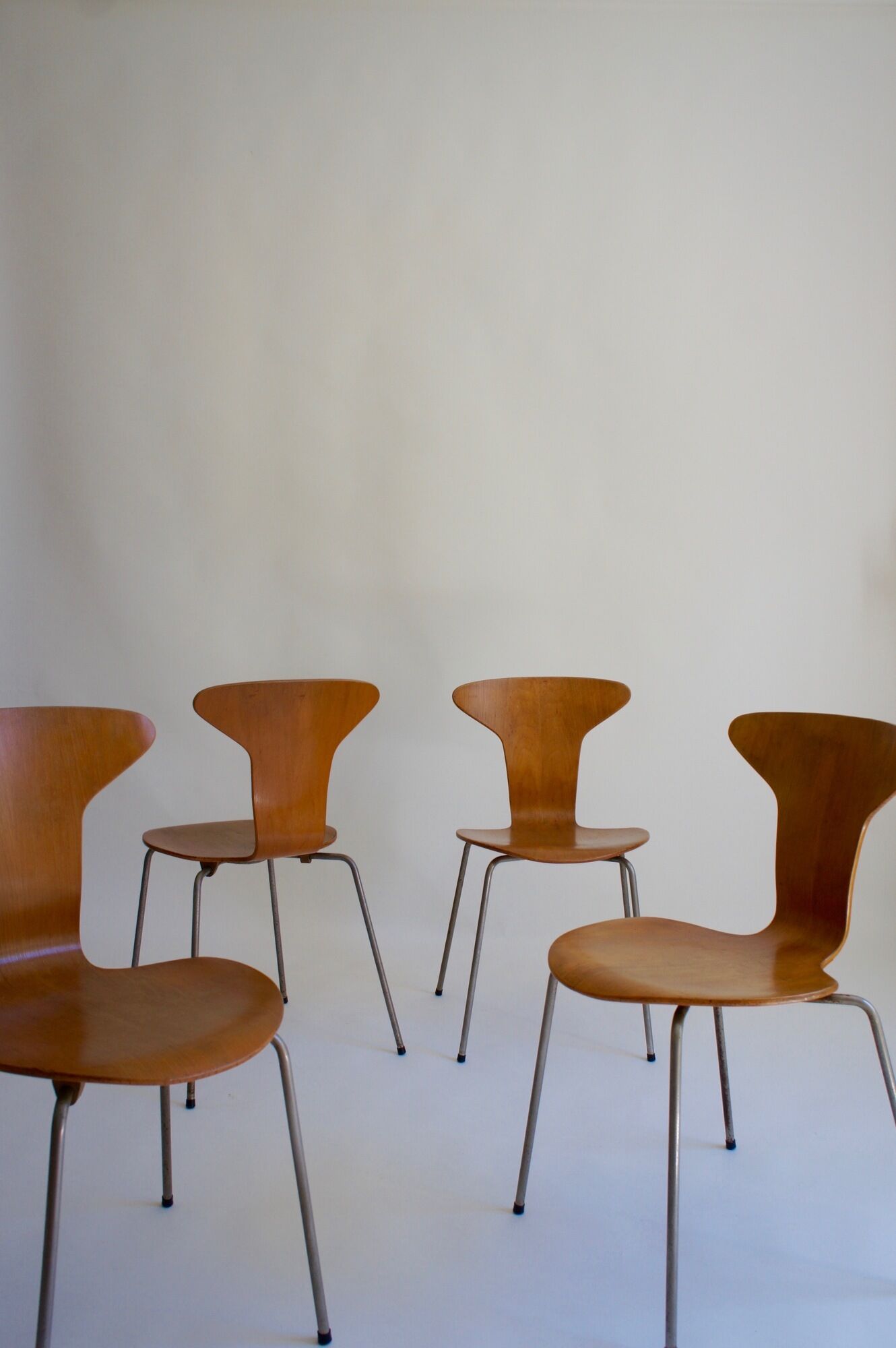 Chairs "mosquito" 1960s Arne Jacobsen for Fritz Hansen