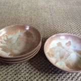 Série de 4 assiettes creuses en grès