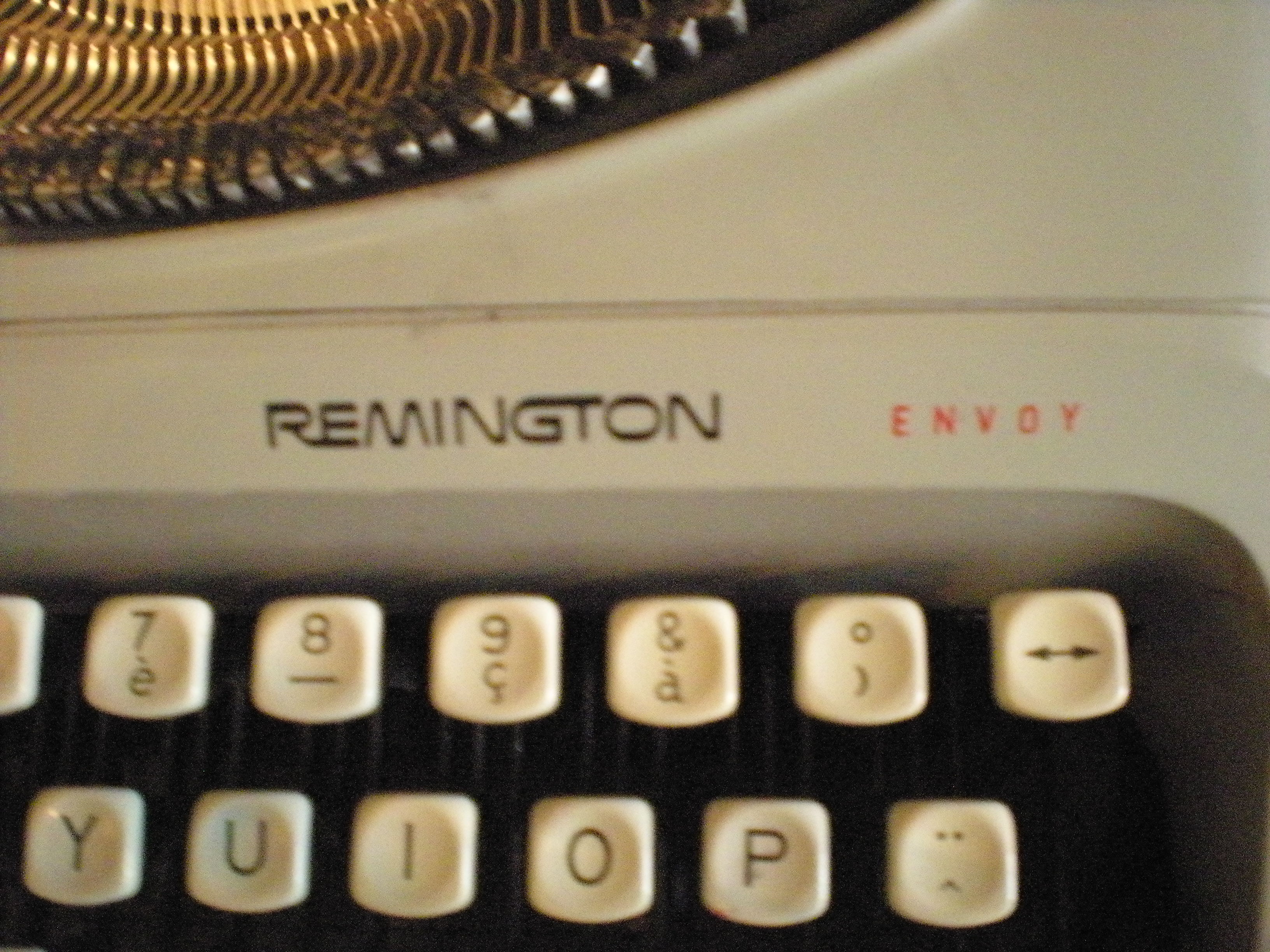 Remington Envoy - Sperry Rand typewriter