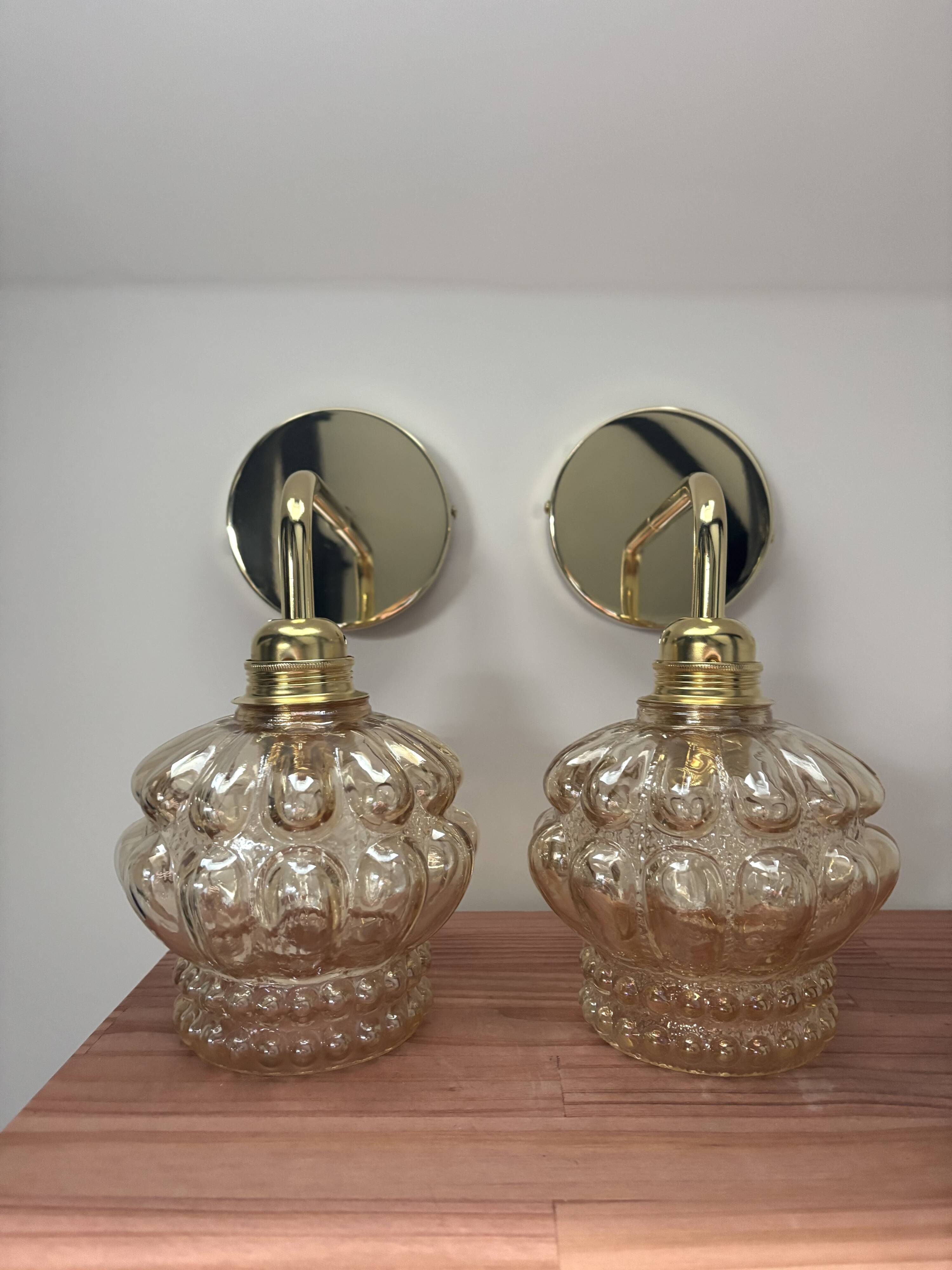 Set of 2 gold wall lights
