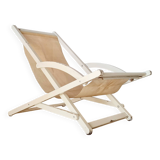 Old white wood deck chair Triconfort