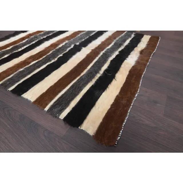 Vintage Turkish Hand-Knotted Wool Cotton Beige Kilim Area Rug 127x140