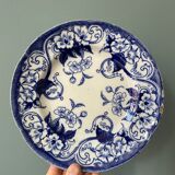 Set of 4 flat plates Creil and Montereau, Flora model