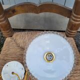 Serrated opaline suspension