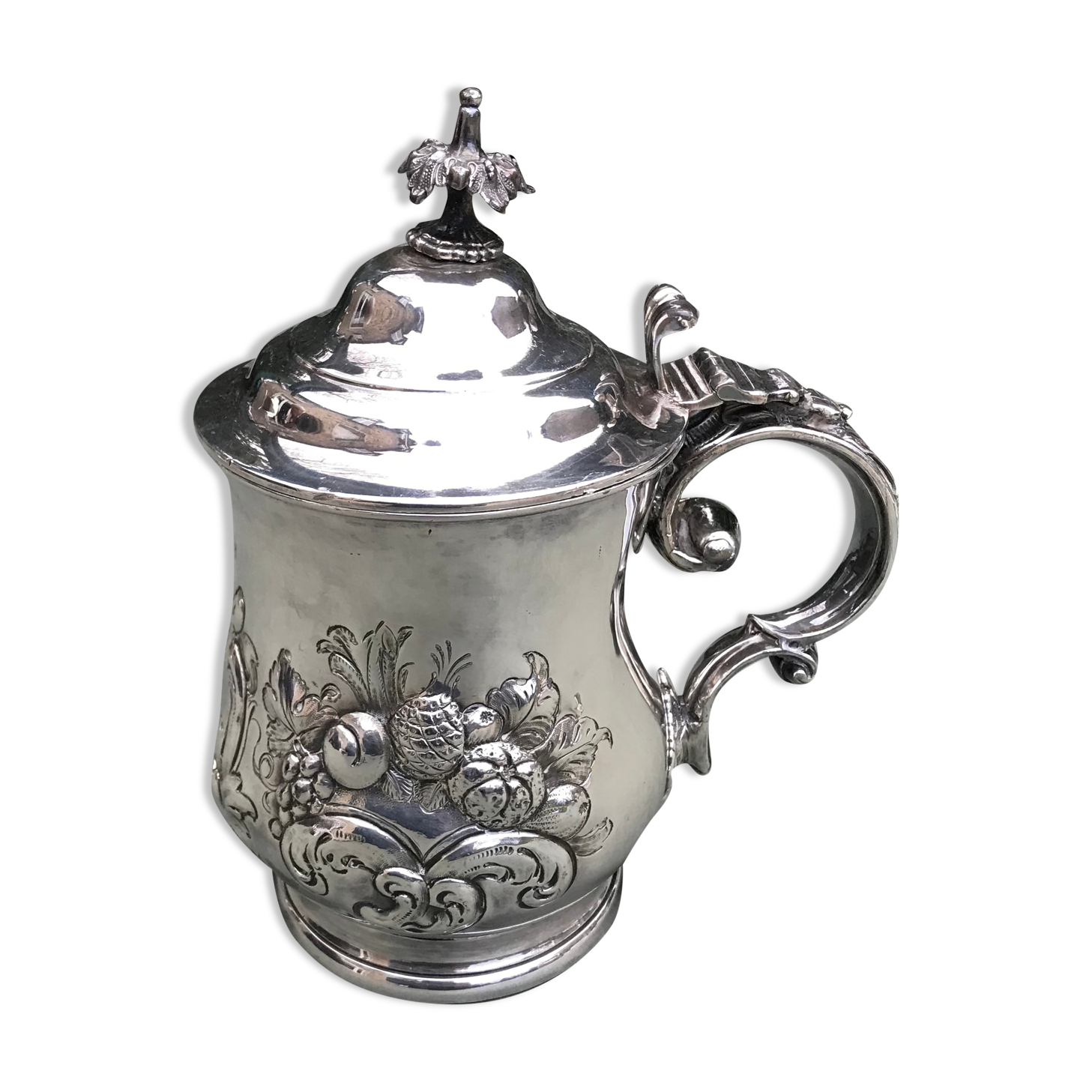 Silver metal beer pot