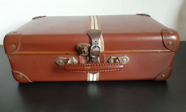 Vintage valise