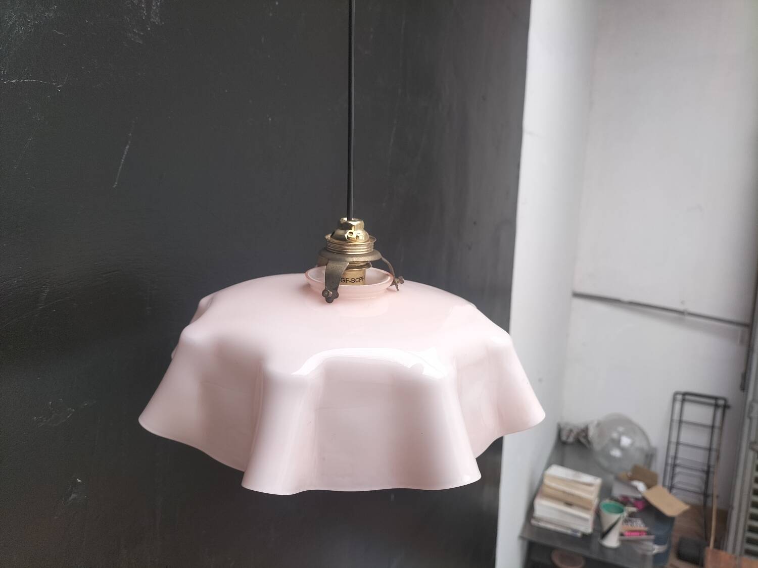 Suspension in rose opal