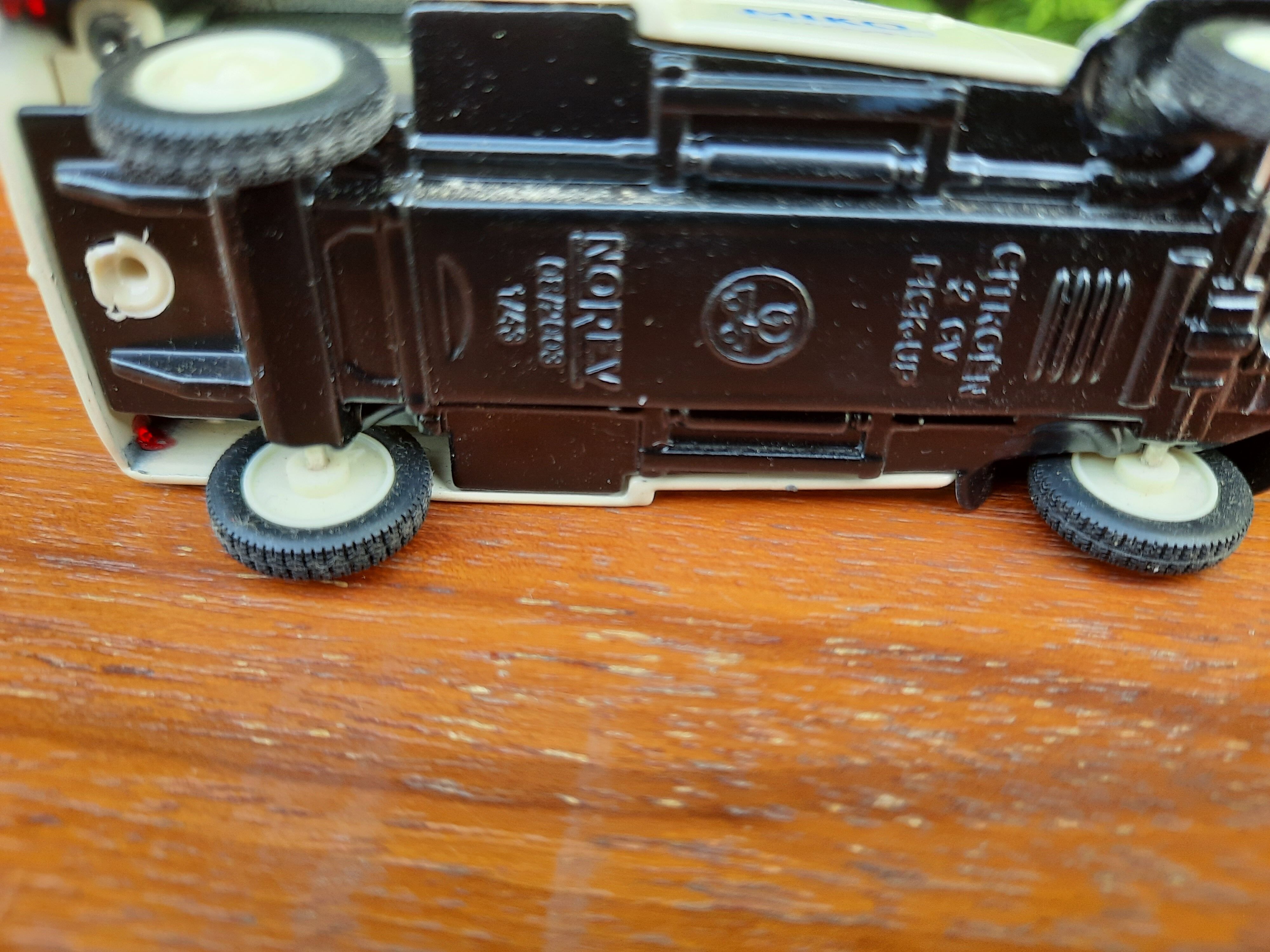 Citroën 2 cv azu miko norev