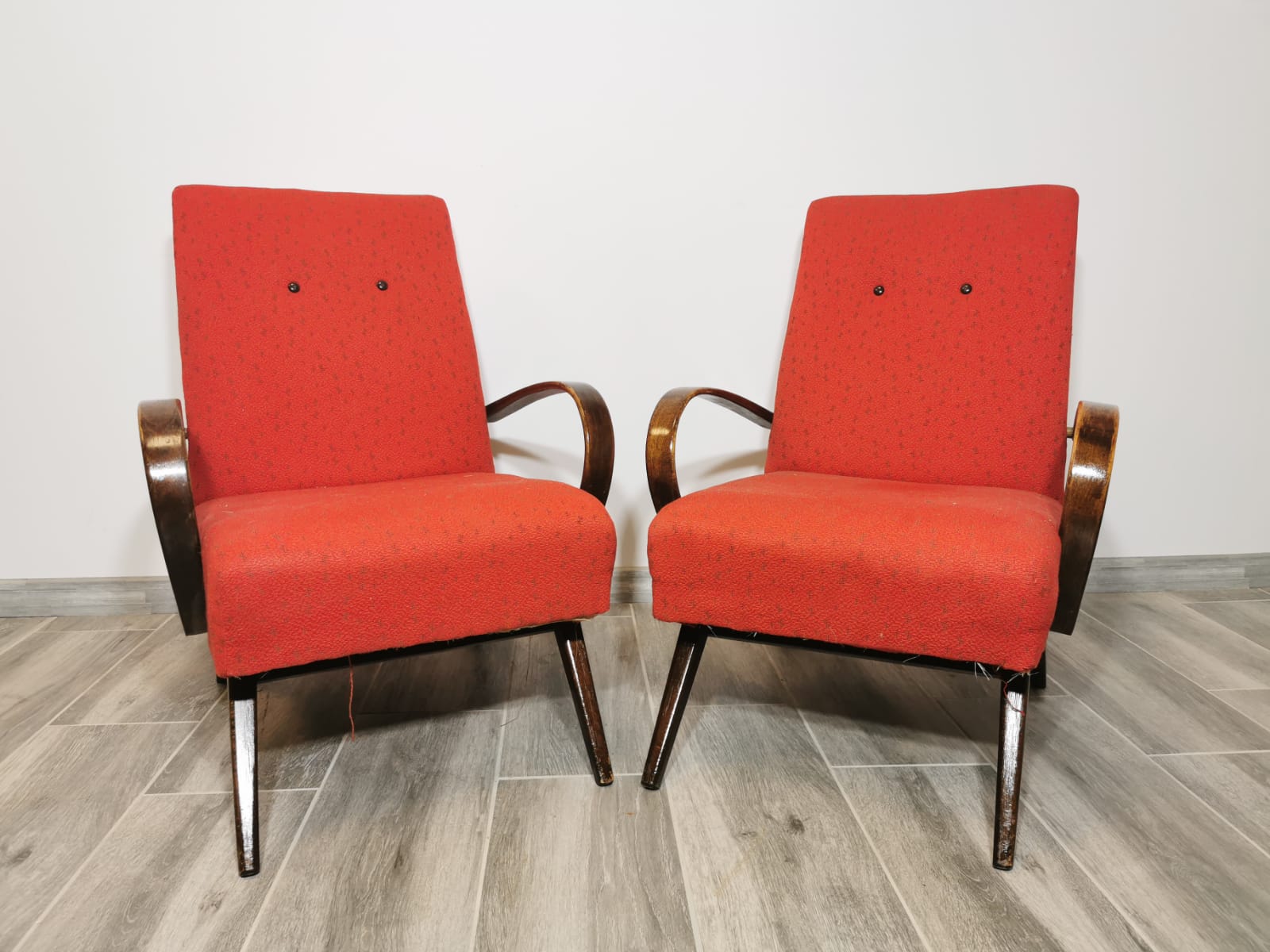 Vintage armchairs by Jaroslav Smidek