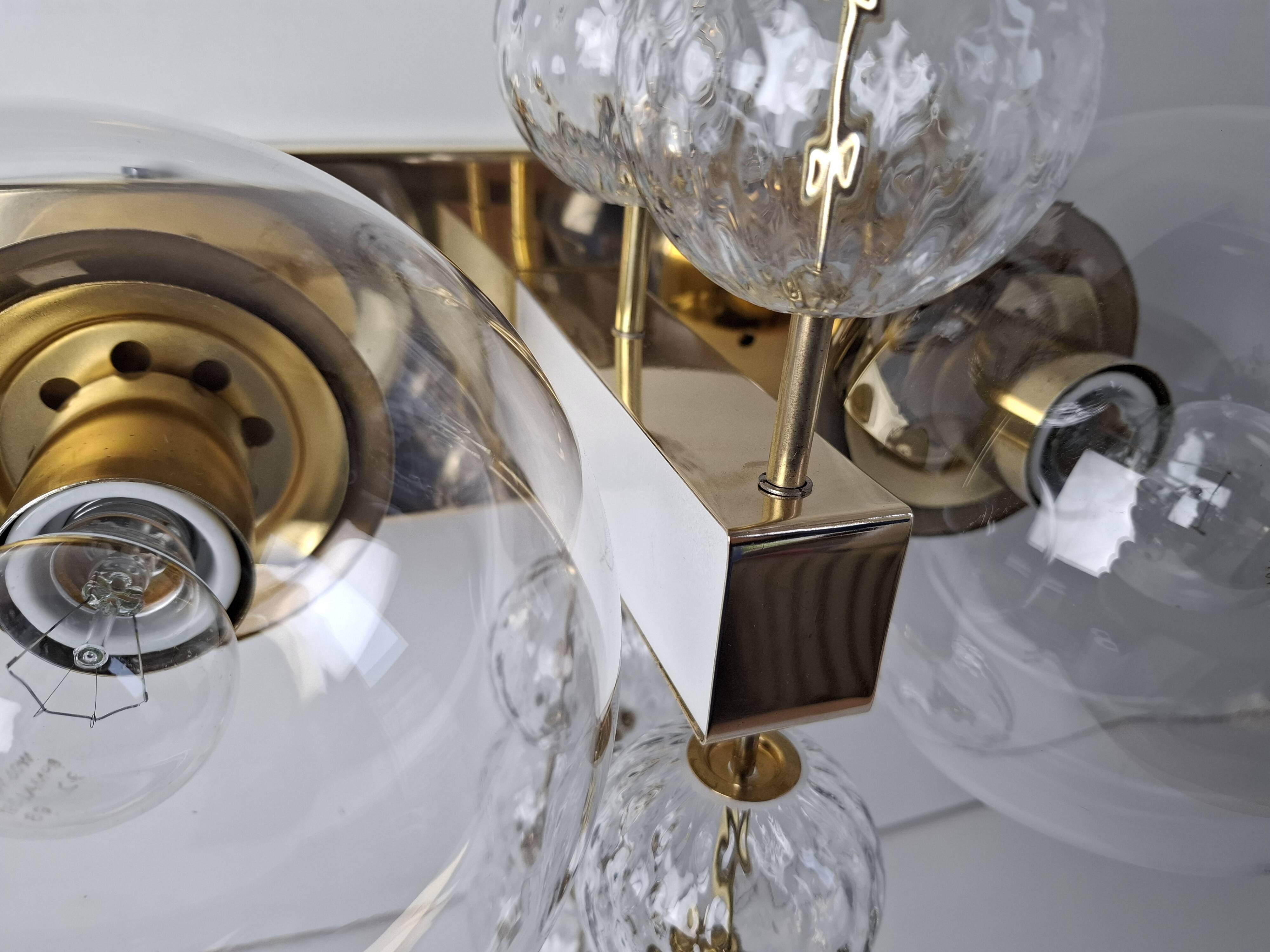 Applique murale tchèque en laiton et verre du milieu du siècle, par Kamenický Šenov, années 1970