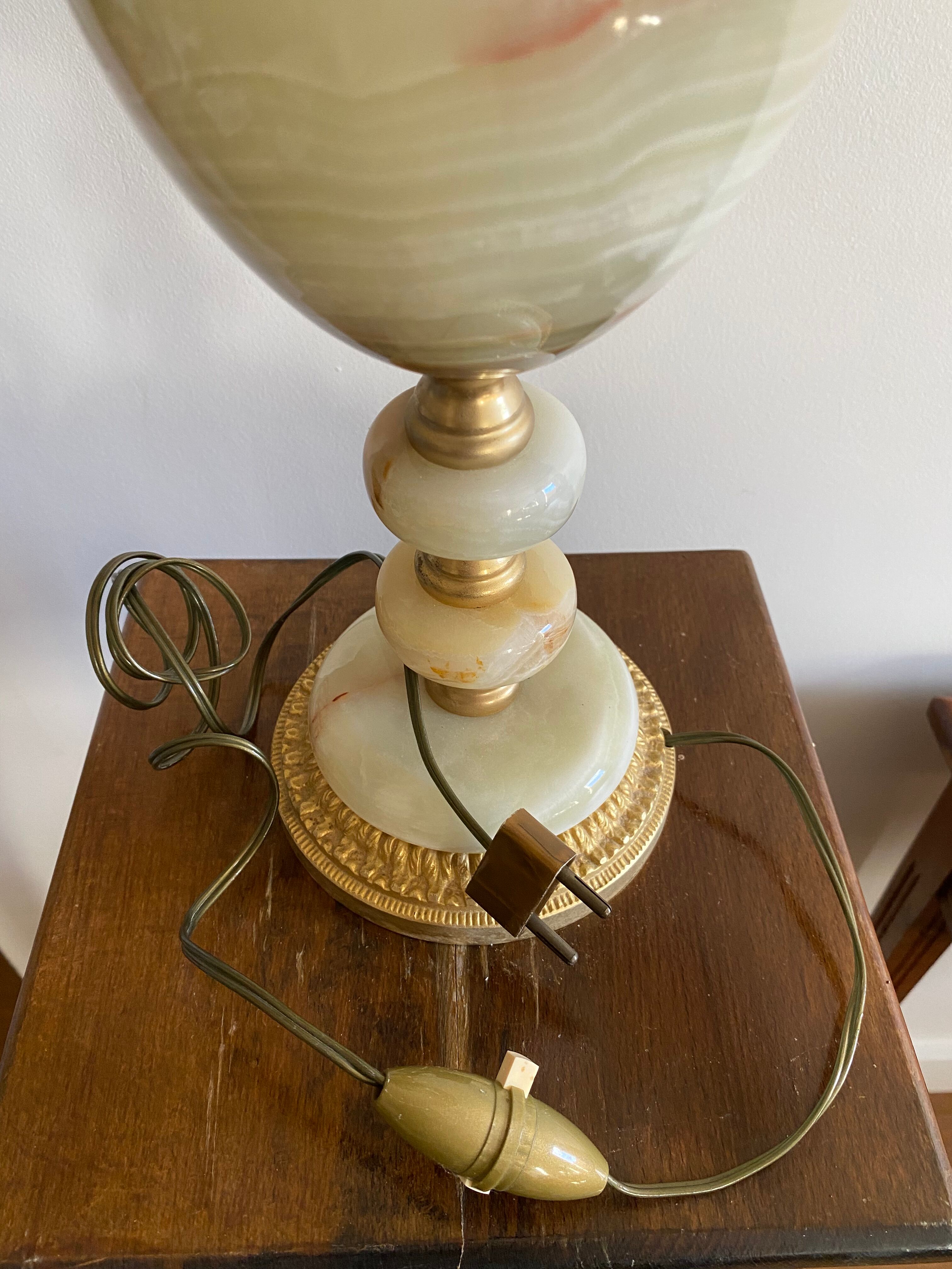 Antique table lamp in marble and tapestry