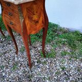 Tables de chevets en marqueterie plateau marbre style louis xv