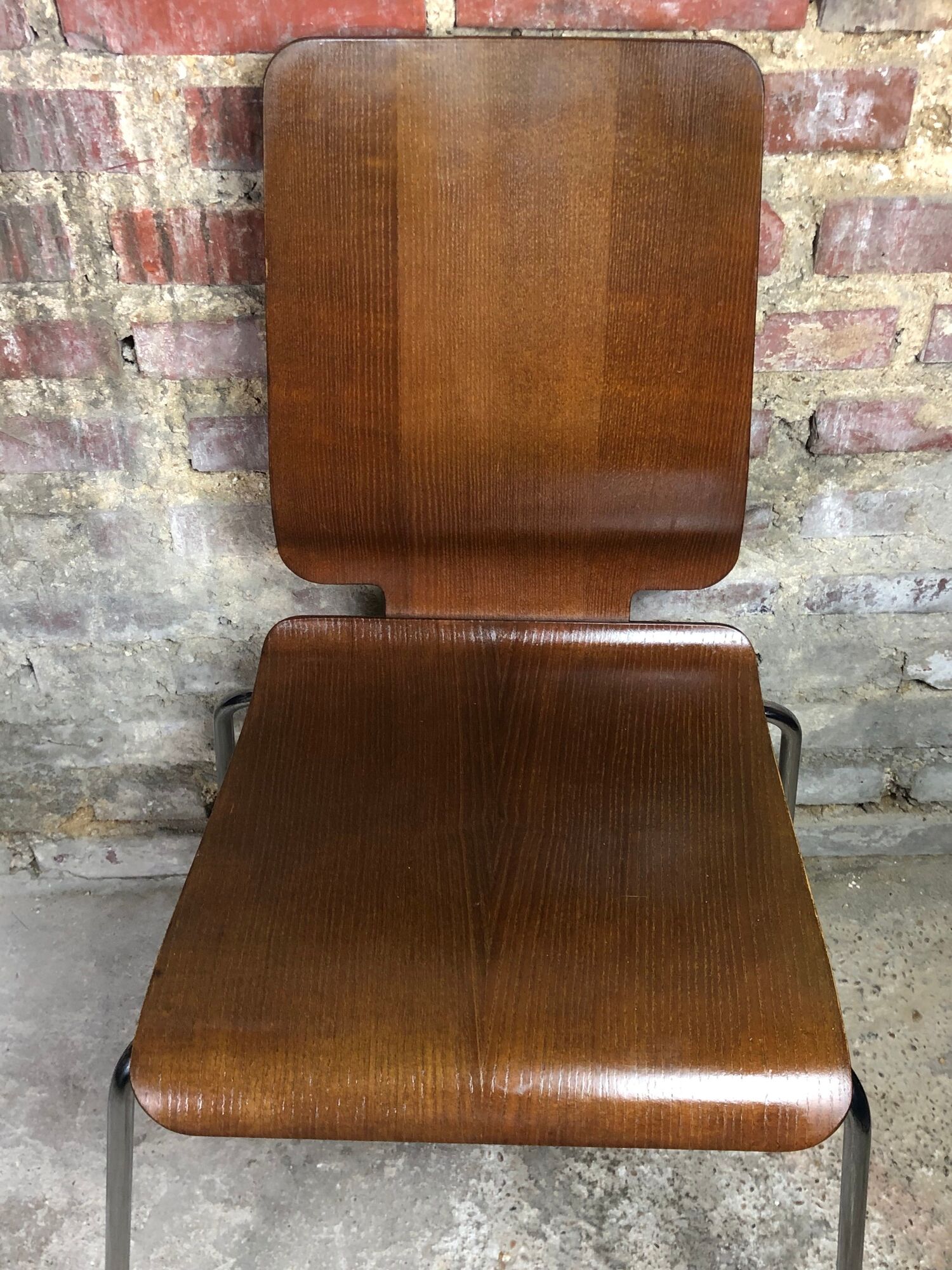 Vintage Scandinavian chairs (series of 4) in thermoformed wood 1970