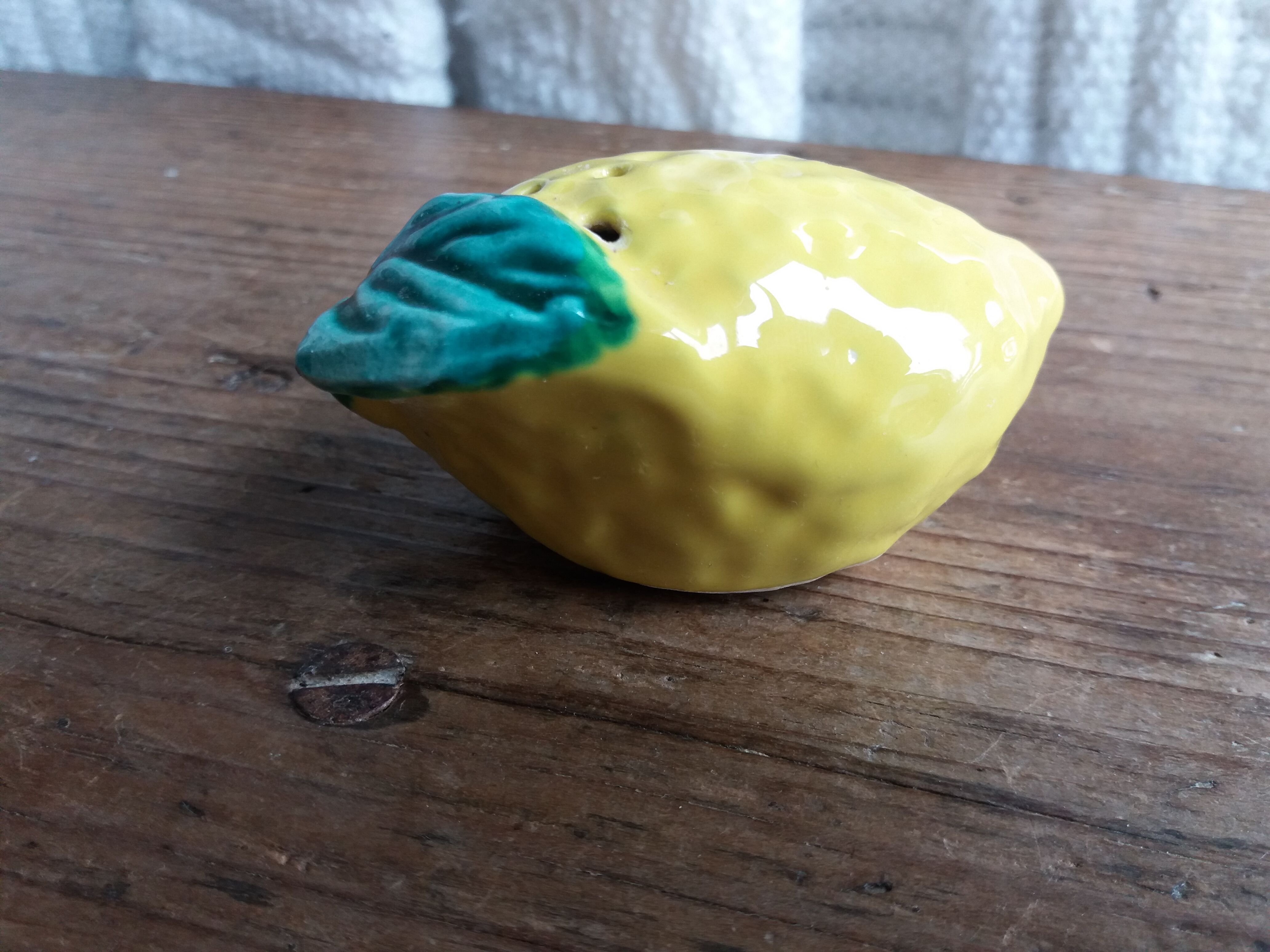 Salt shaker lemon pepper slurry