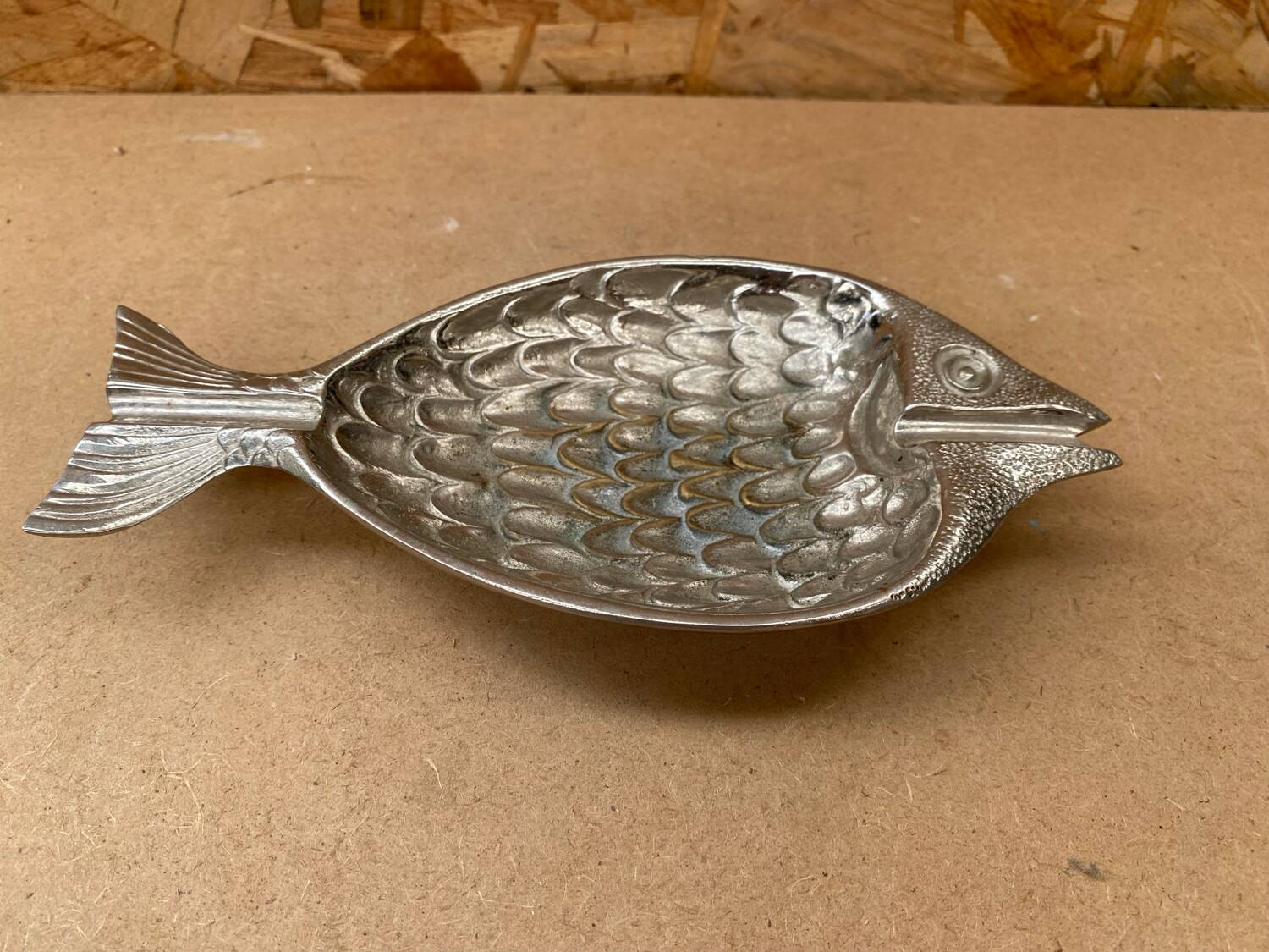 Antique vintage silver metal fish shape ashtray