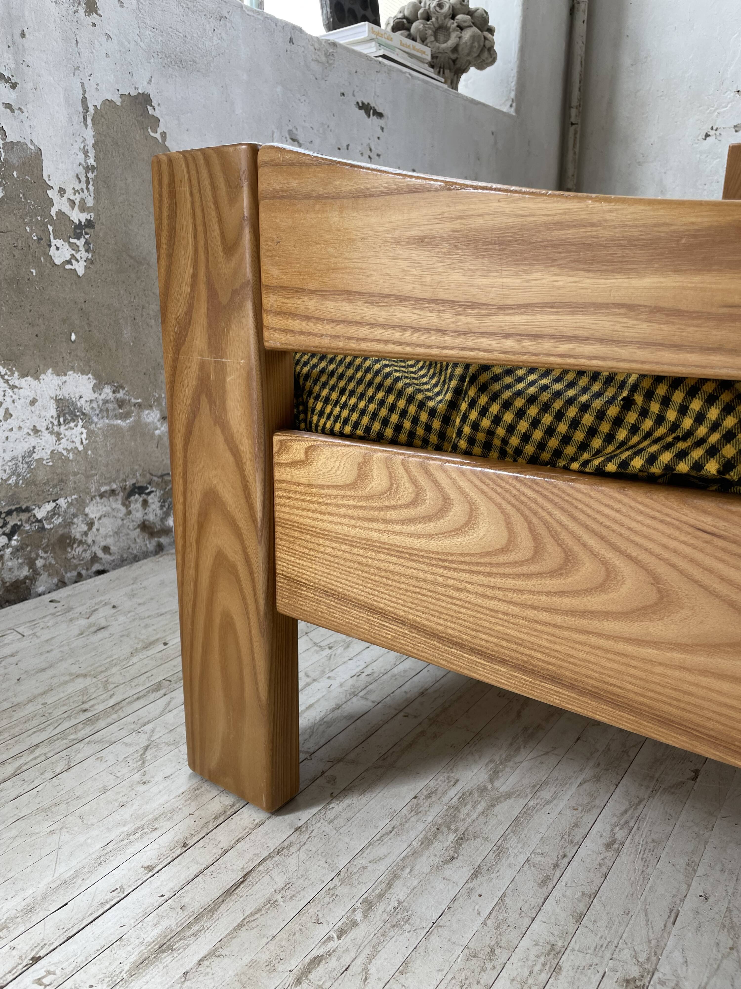 Maison Regain solid single bed