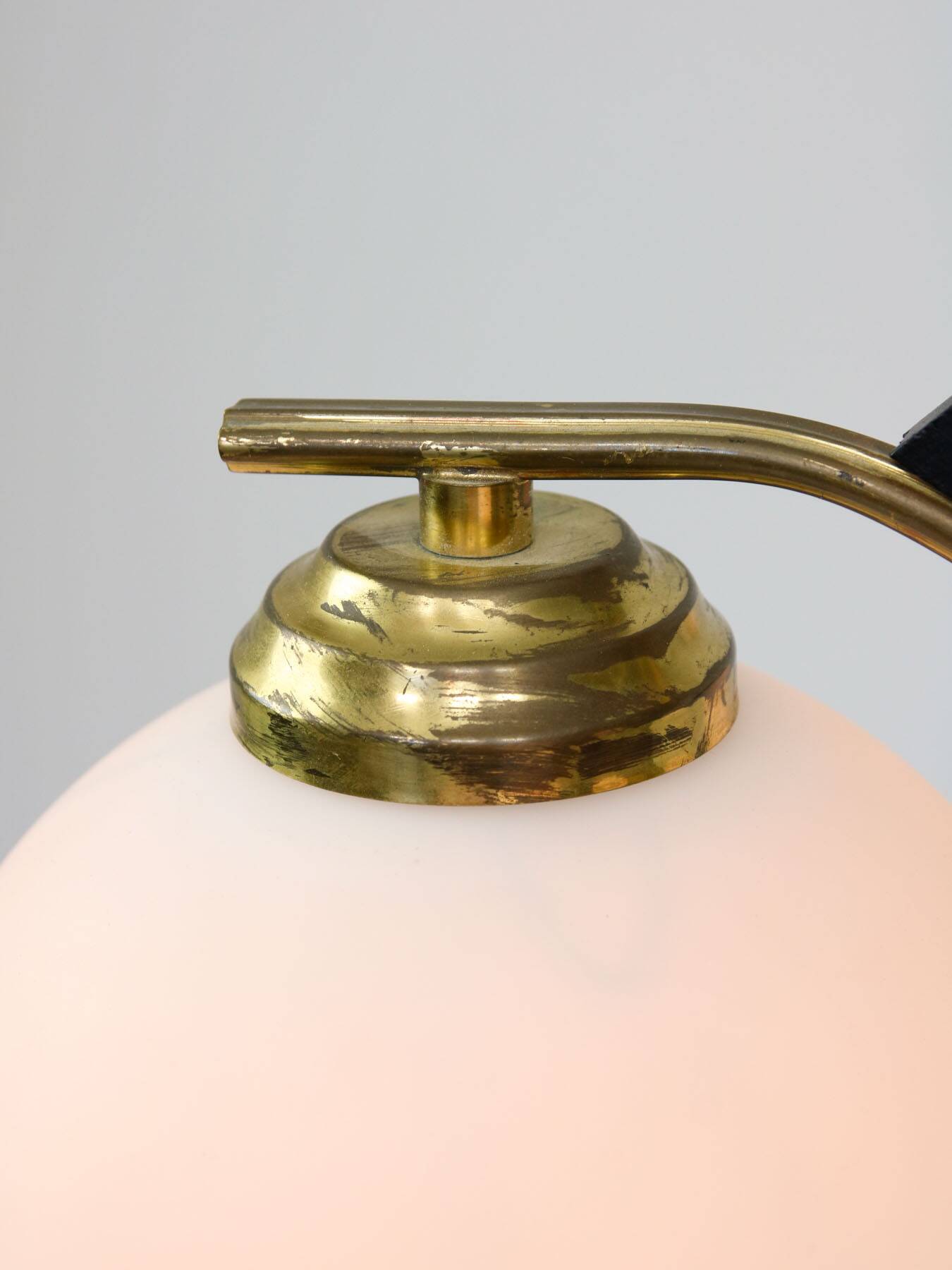 Mid-Century Modern Italian Brass and Opaline Chandelier, 1960