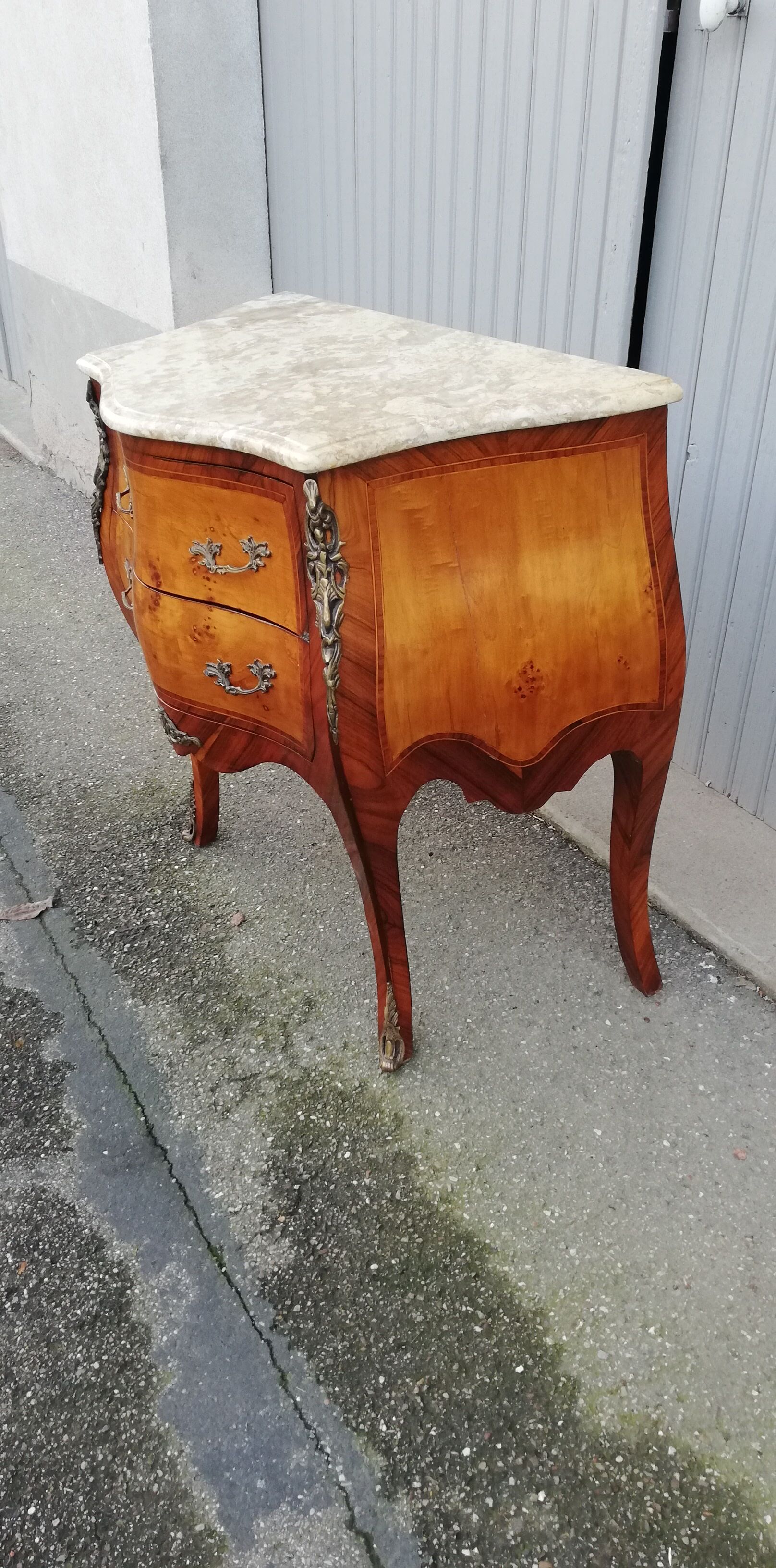 Louis XV style chest of drawers