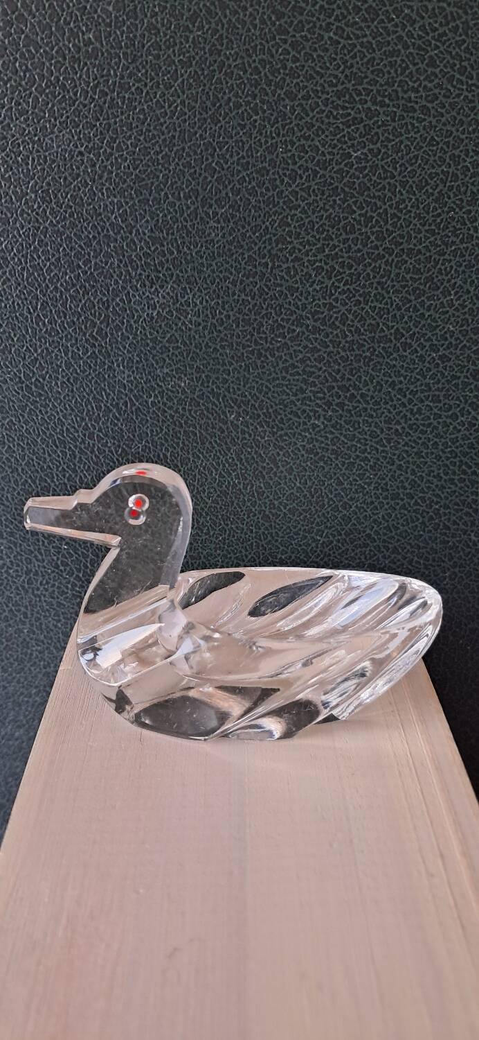 2 duck-shaped crystal salt cellars