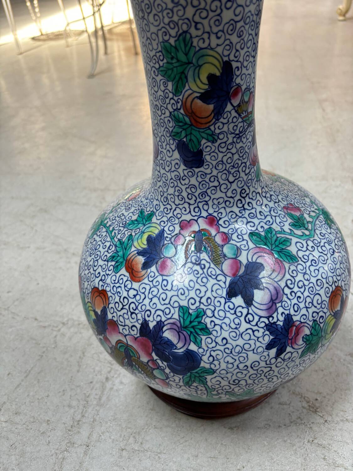 CHINA Polychrome porcelain vase decorated with butterflies Signed under the base 43cm