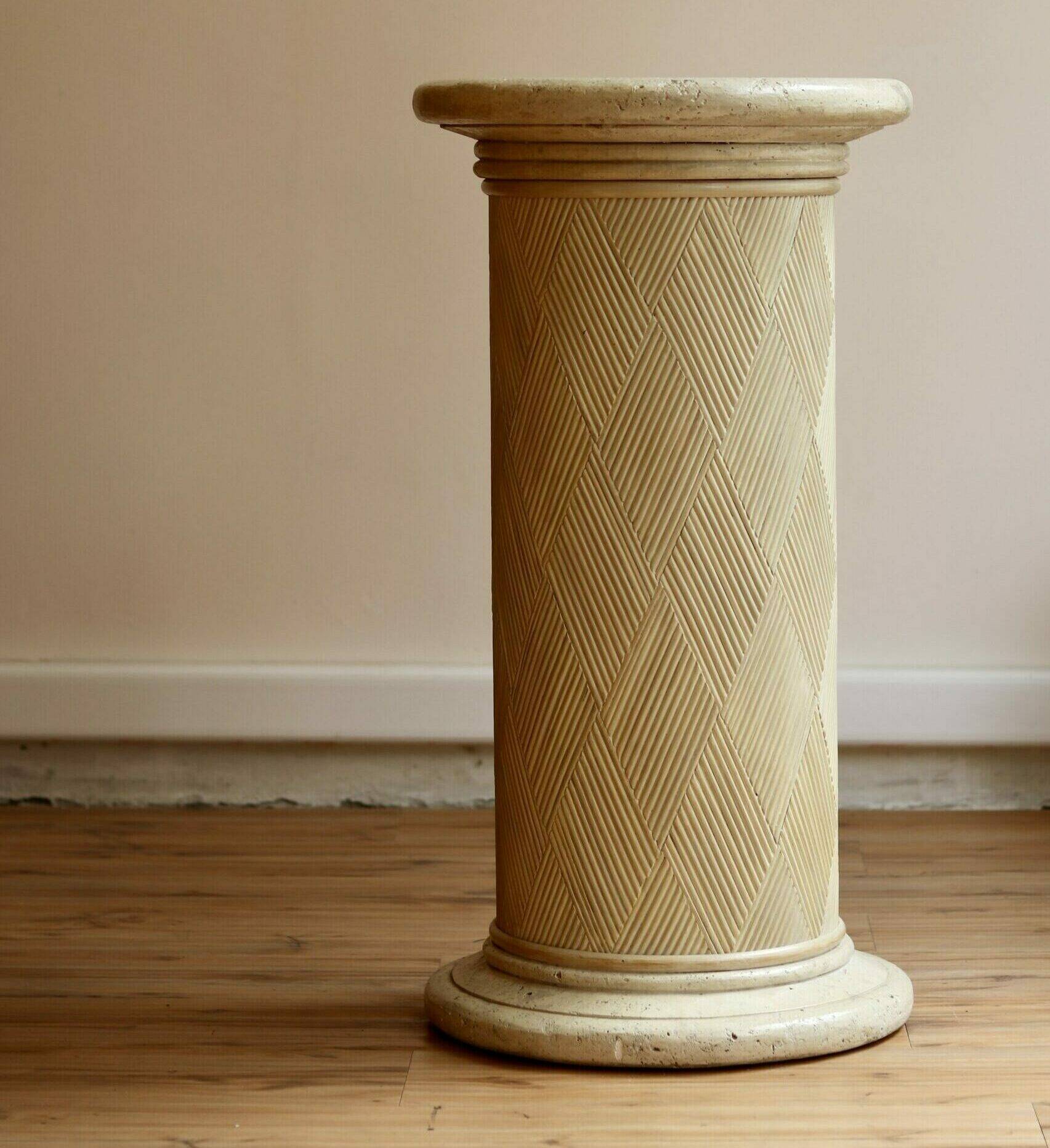 Vintage column/pedestal from the 70s-80s in travertine and wood.