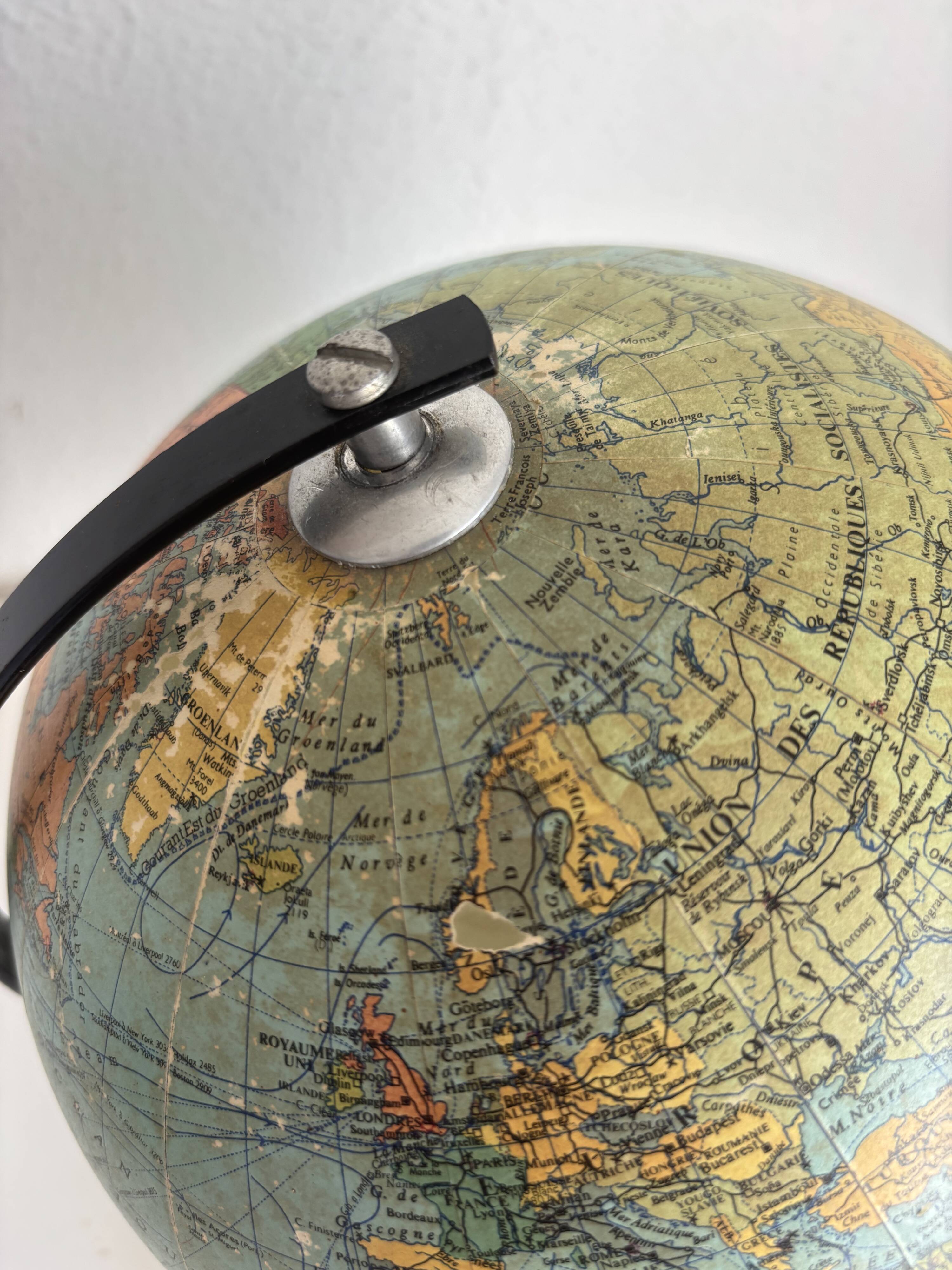 Vintage globe 1962 terrestrial world map glass tripod Taride - 28 cm