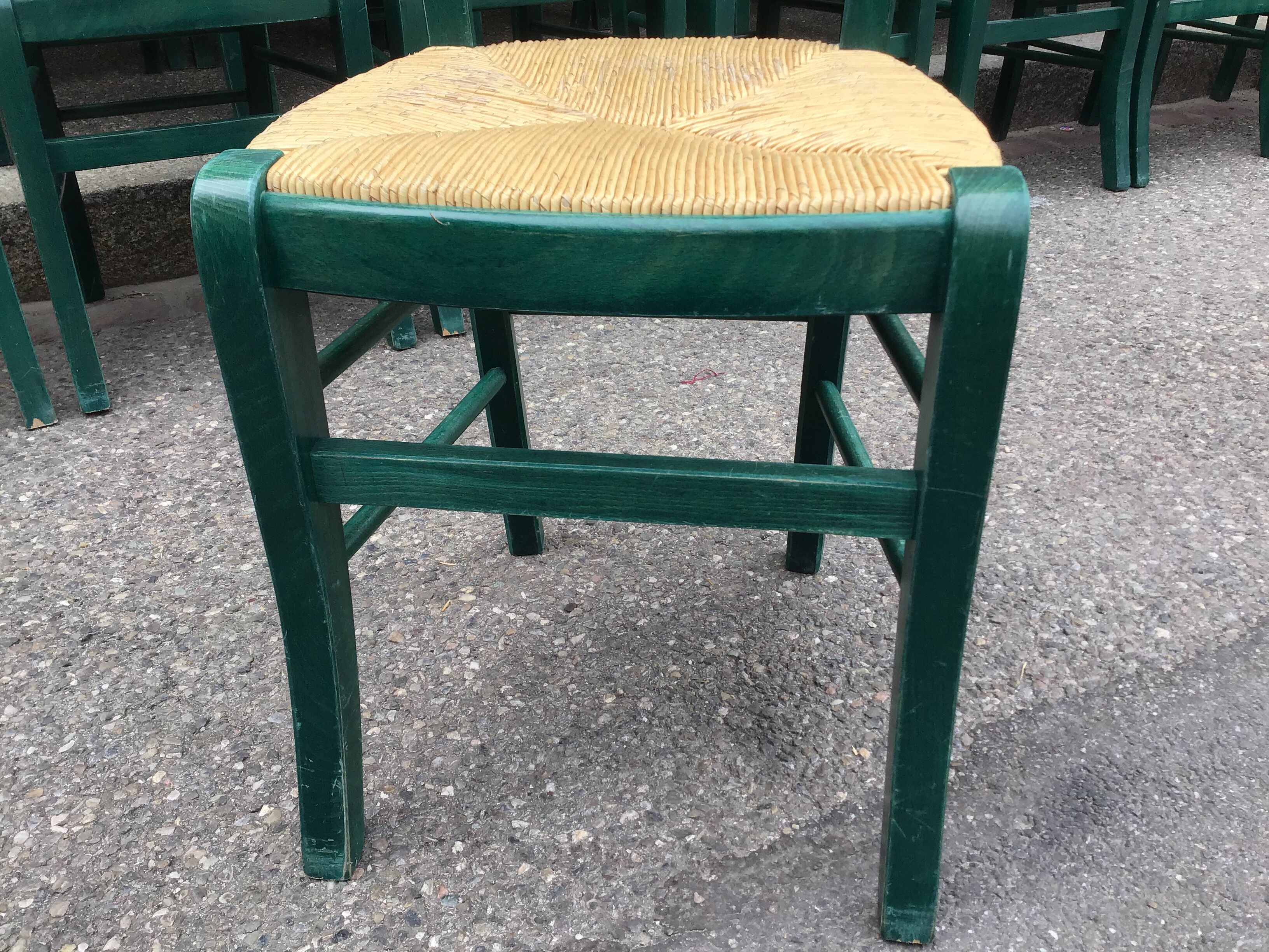 Lot de 70 chaises bistrot restaurant vintage